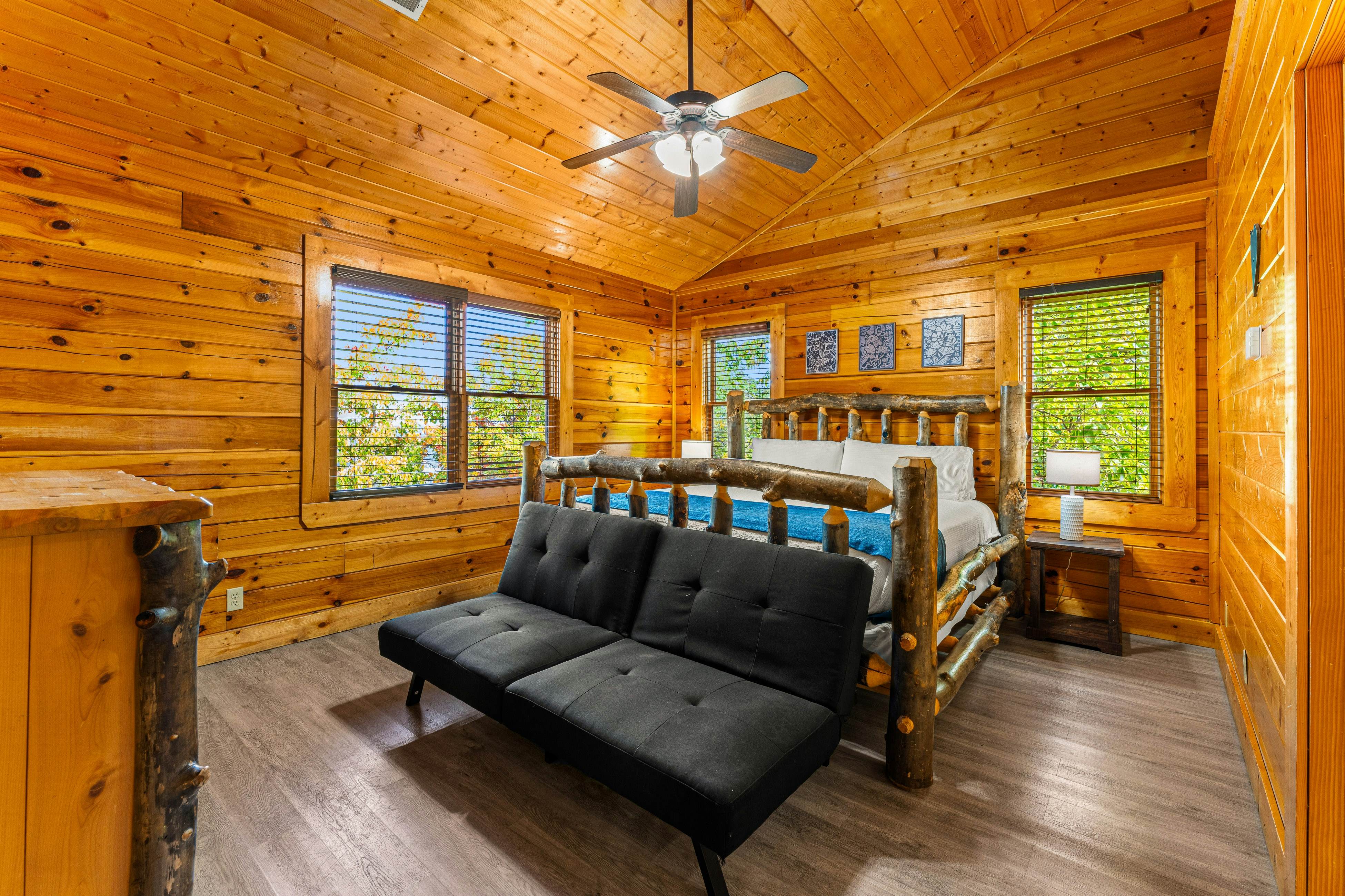 Legacy Mountain Resort - Left on Top of the World