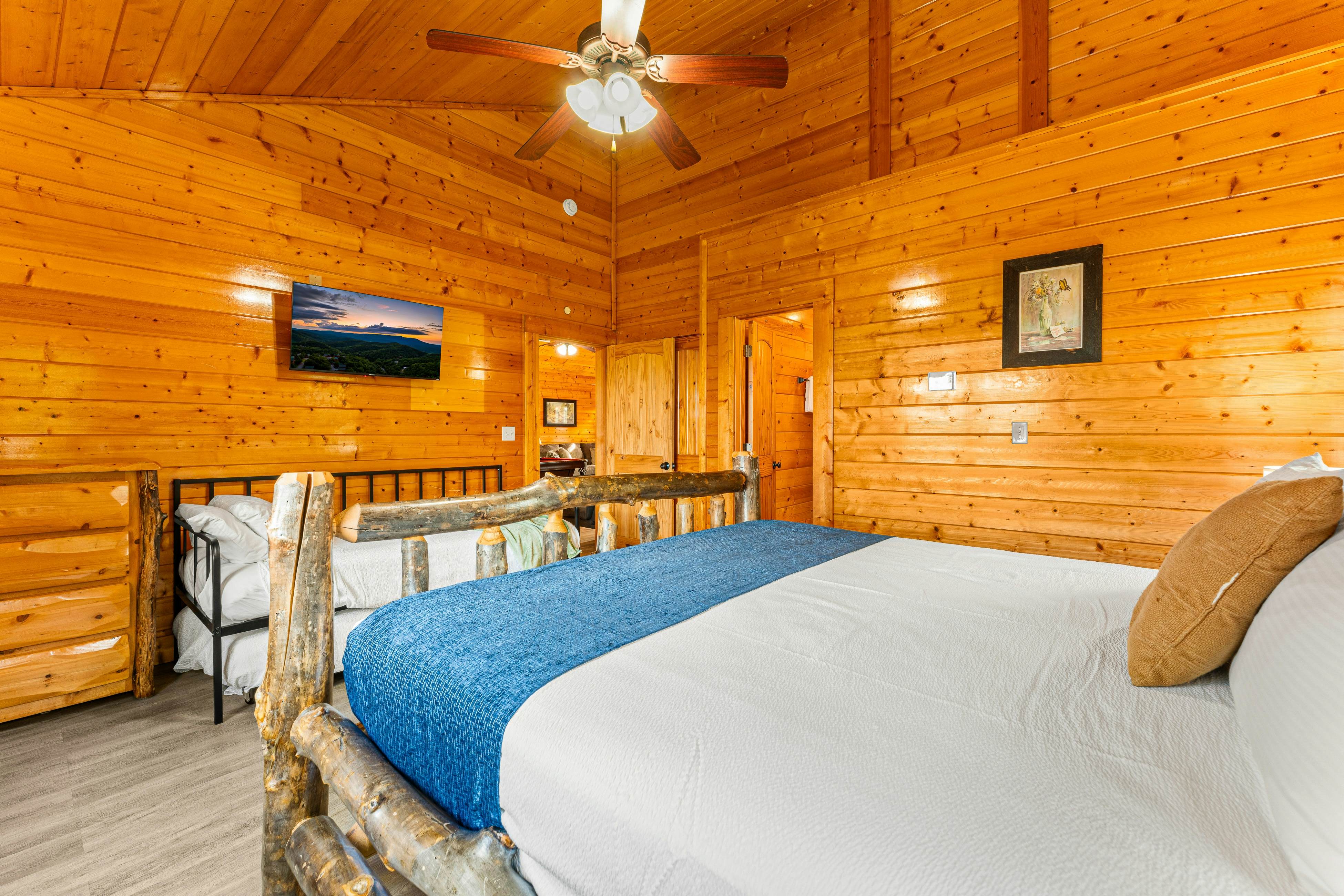 Legacy Mountain Resort - Left on Top of the World