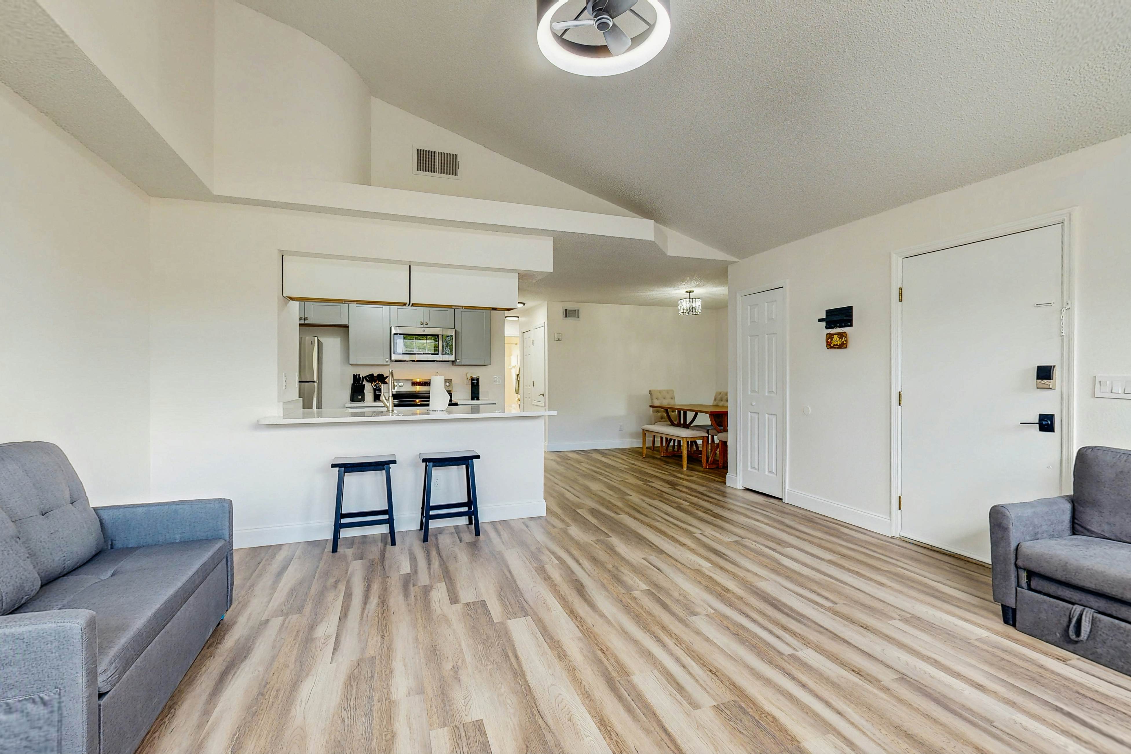 Laguna Life Vacations