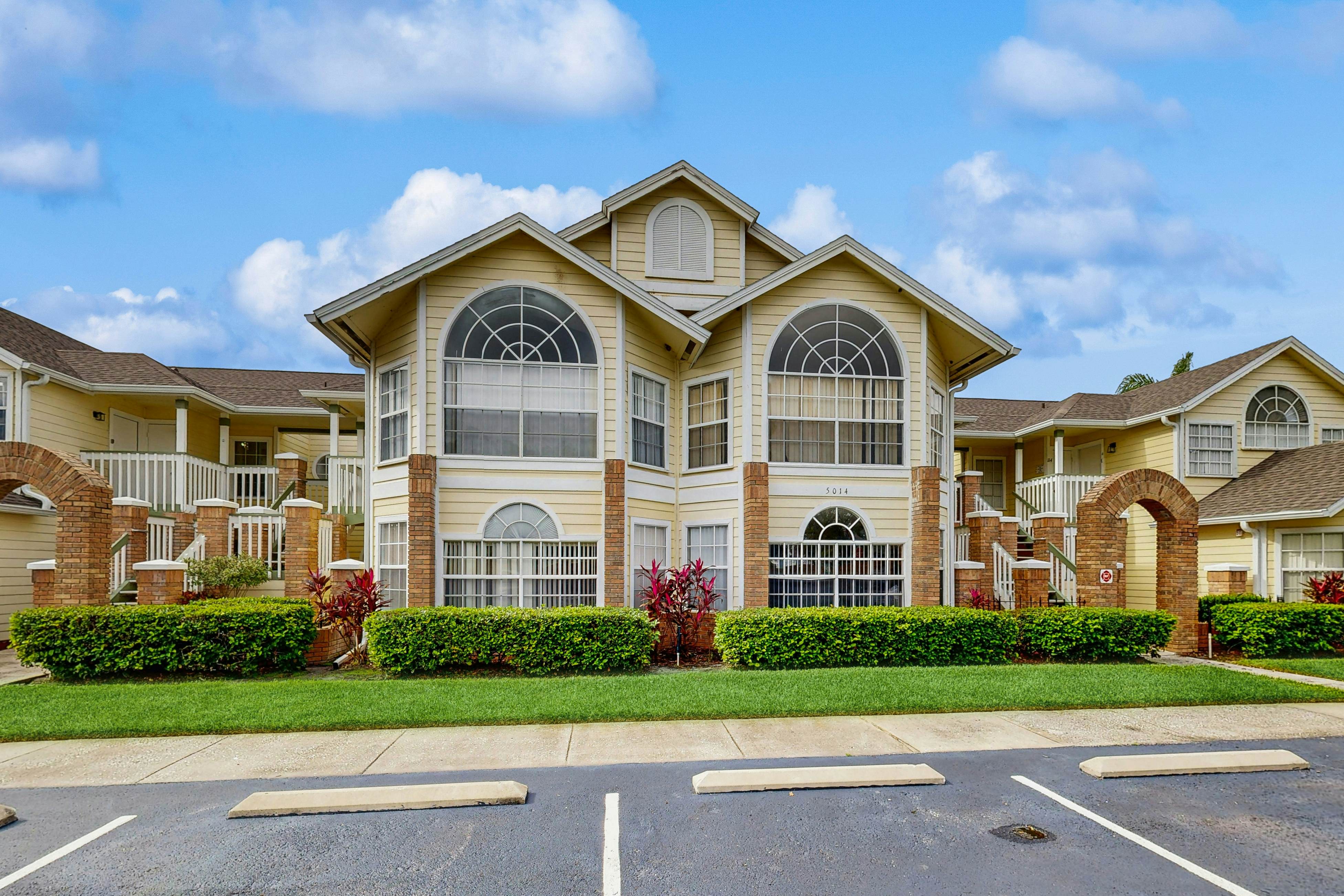 Laguna Life Vacations