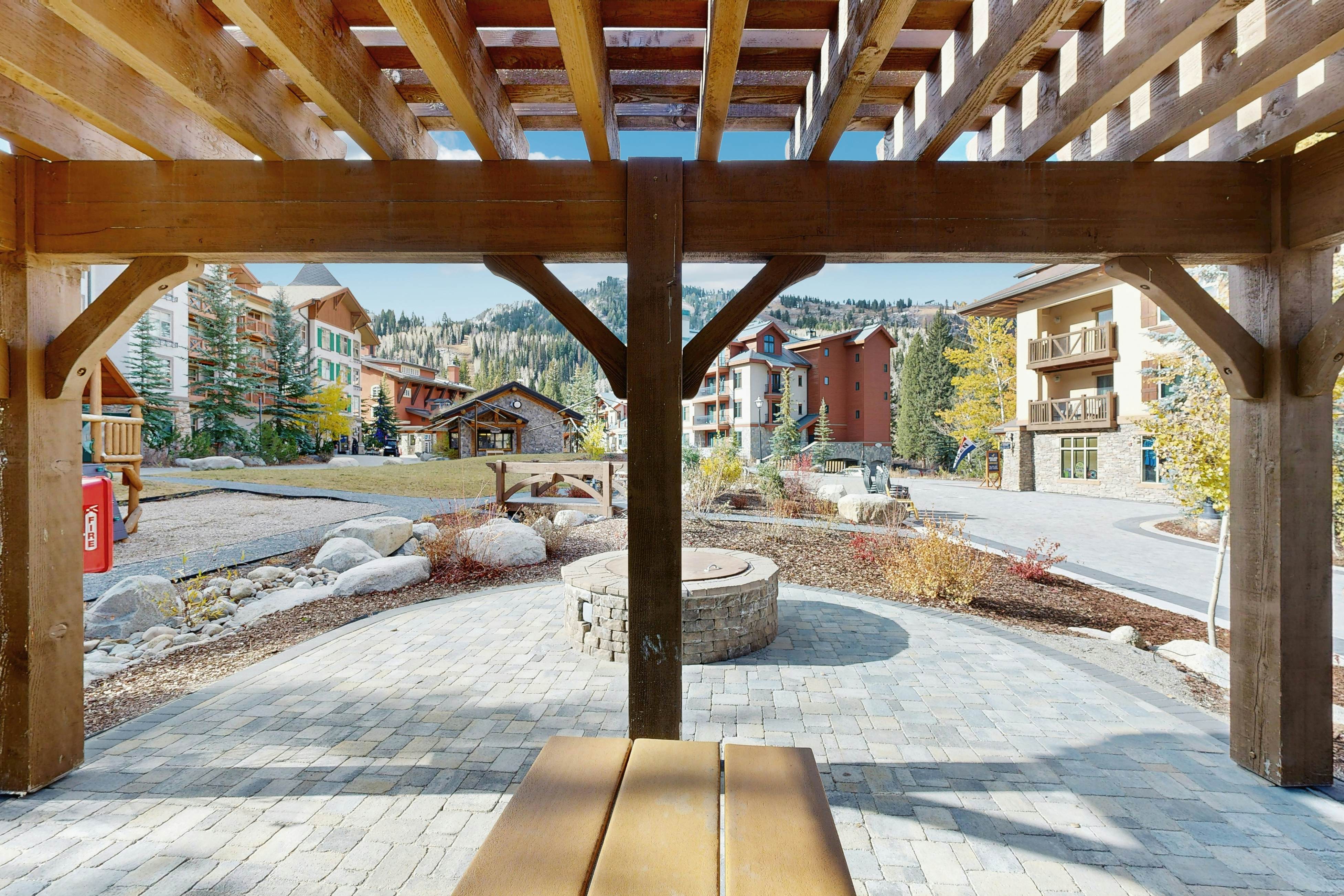 Eagle Springs East 206 - White Fir Suite