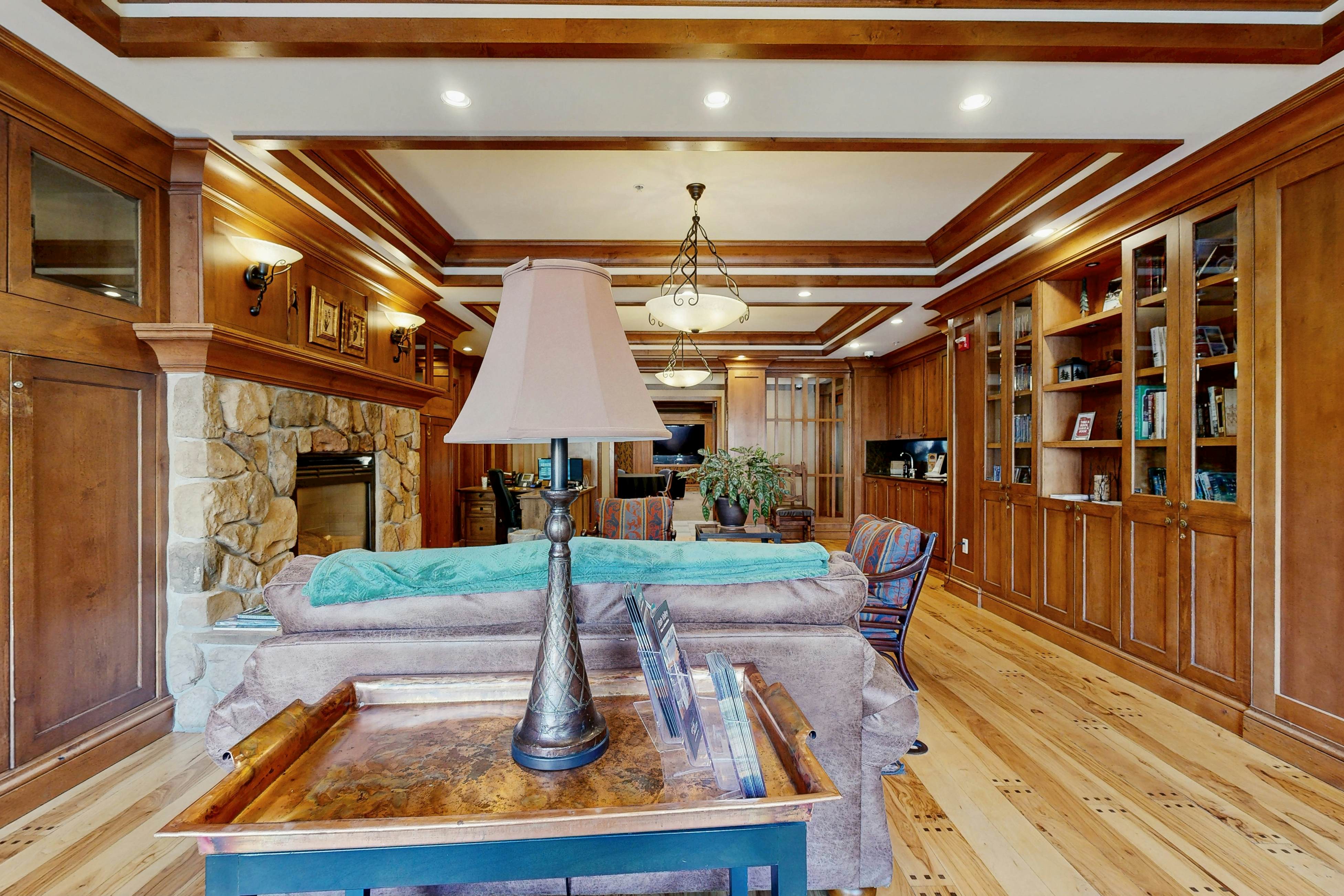 Eagle Springs East 206 - White Fir Suite