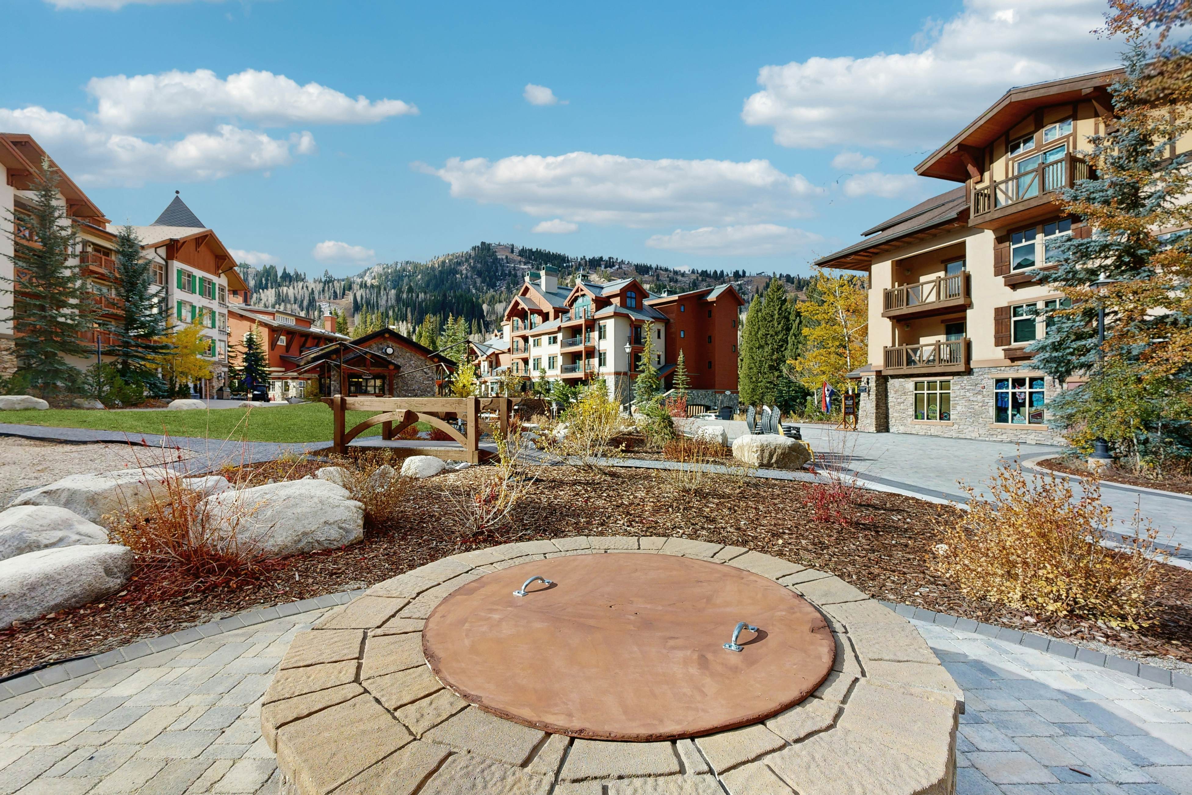 Eagle Springs East 206 - White Fir Suite