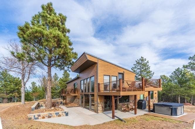 Black Hills Mountain Lodge