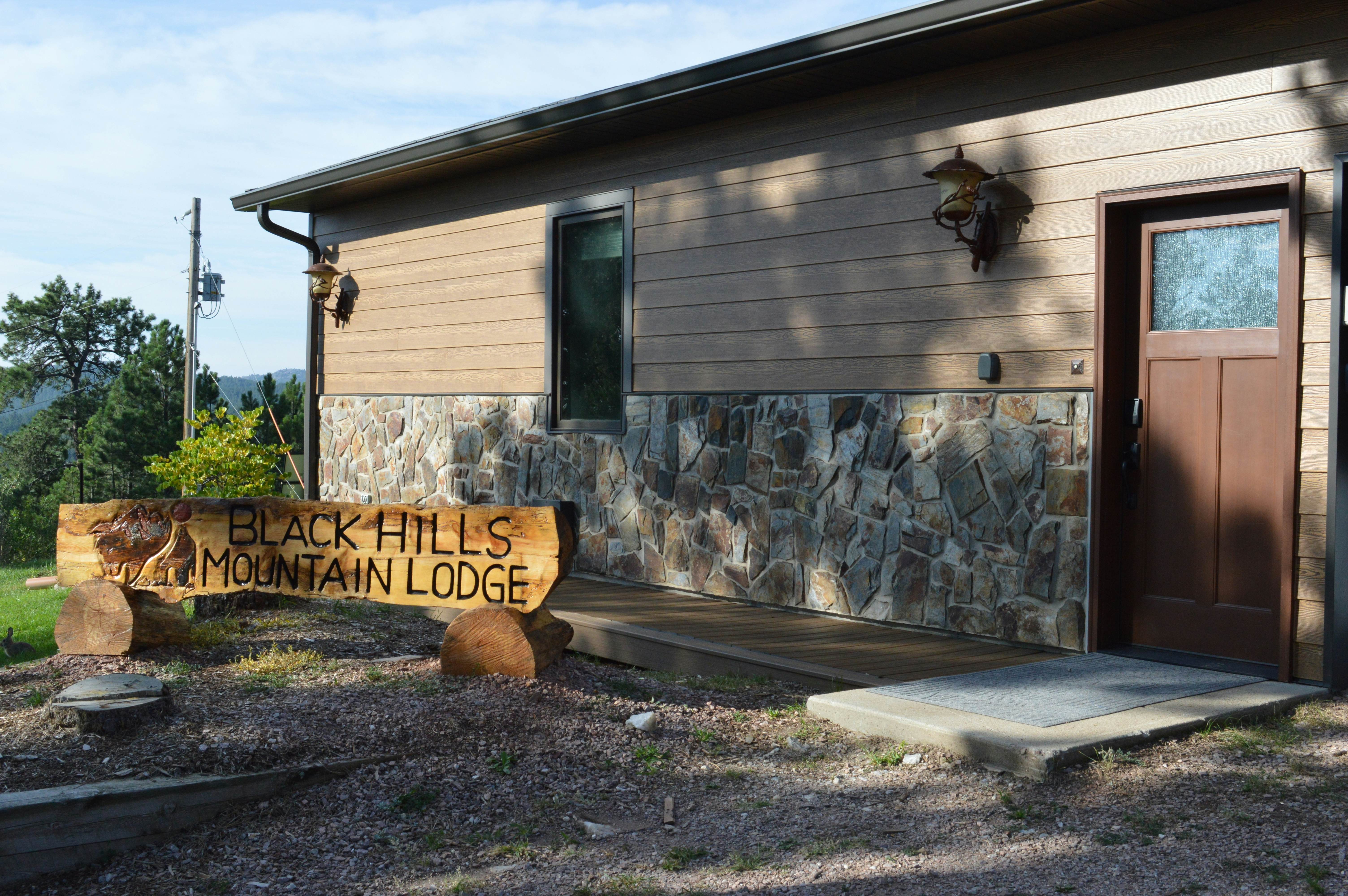 Black Hills Mountain Lodge