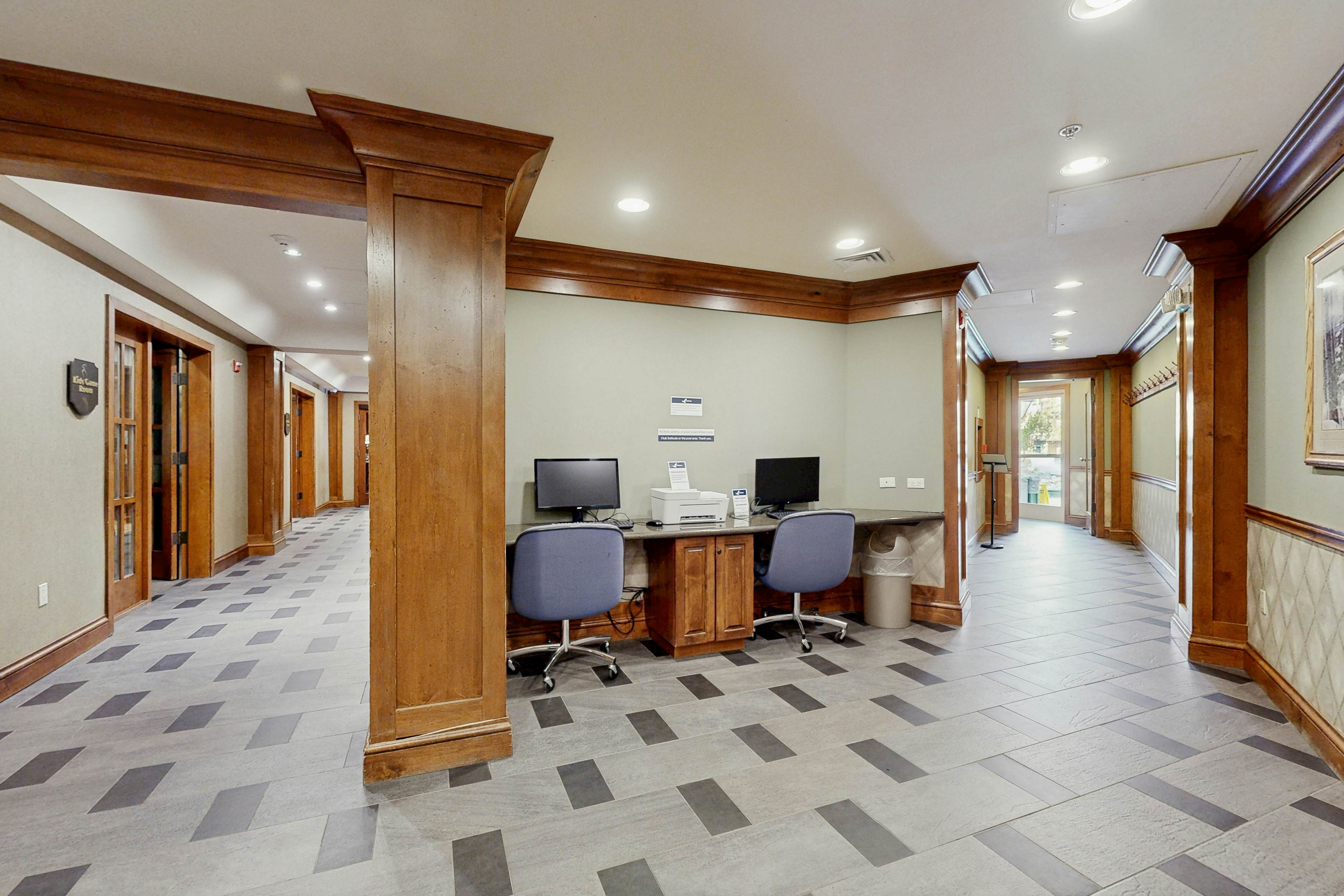 Powderhorn Lodge 210 - Blazing Star Suite