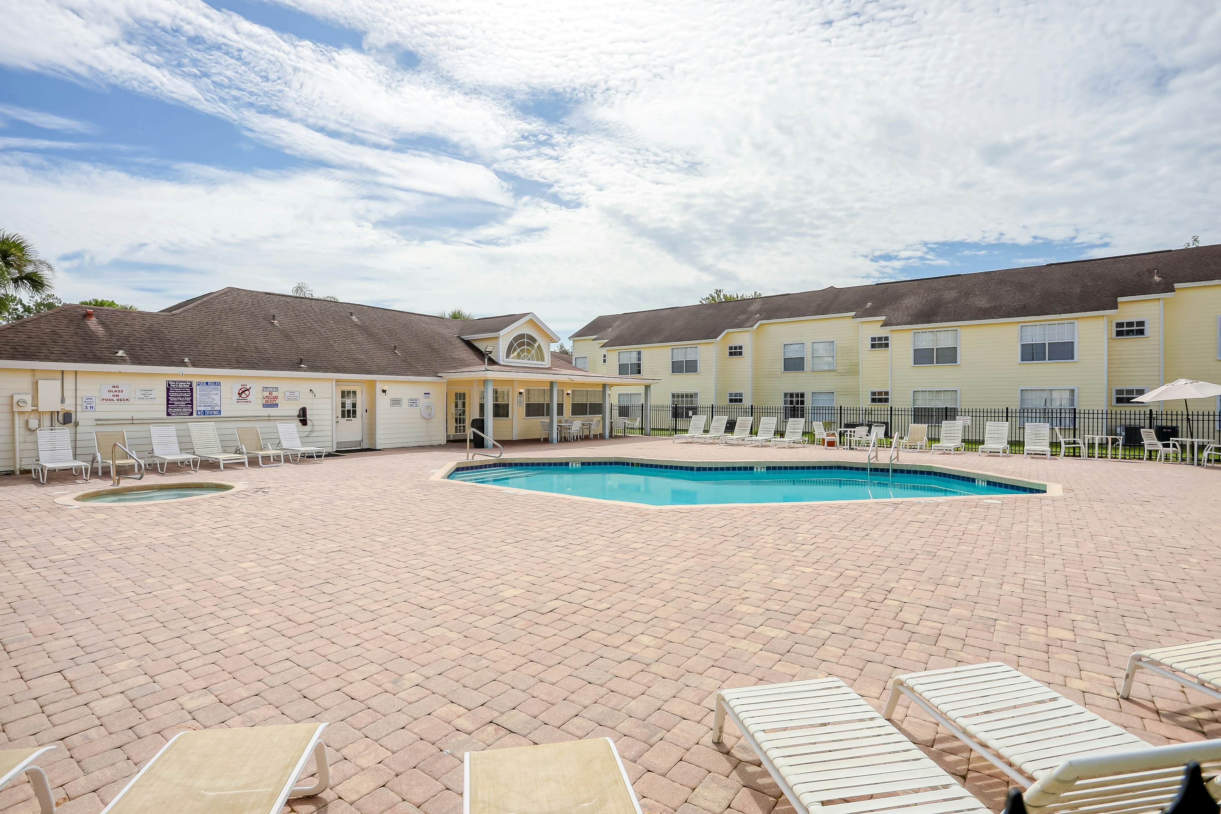 Laguna Life Vacations