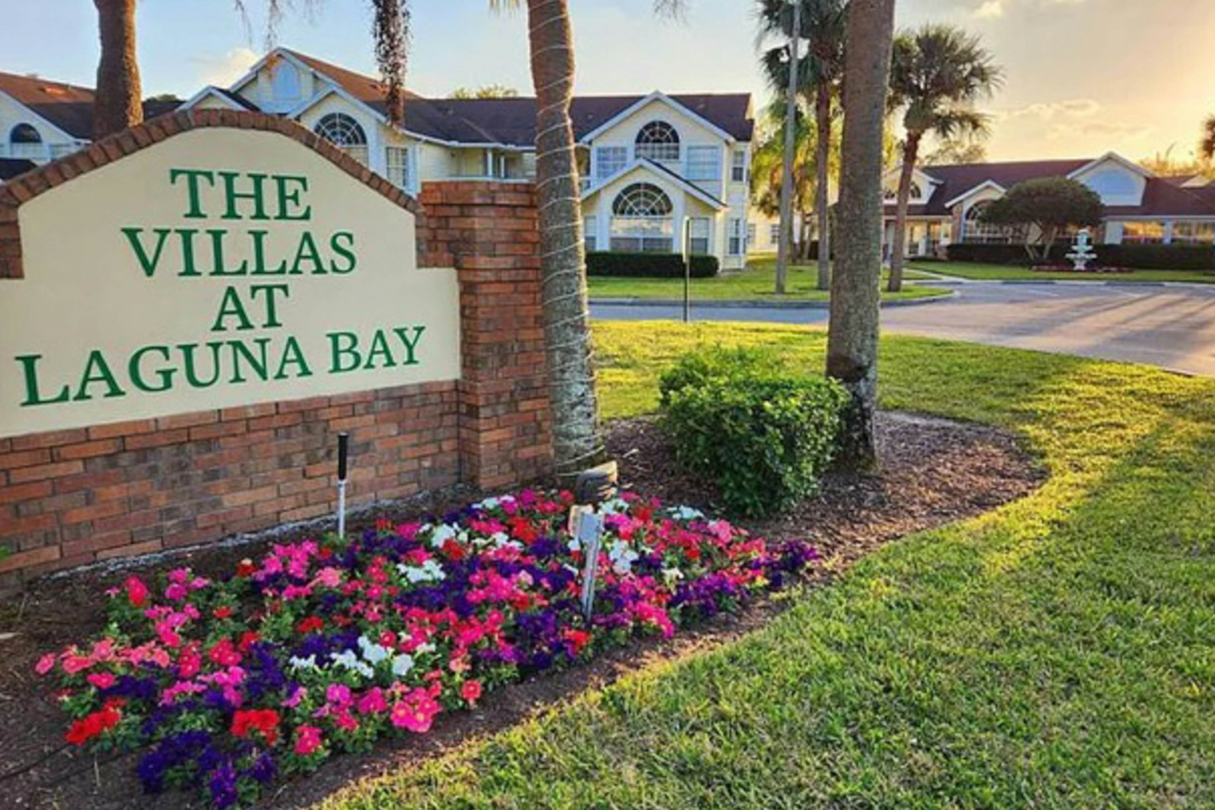 Laguna Life Vacations