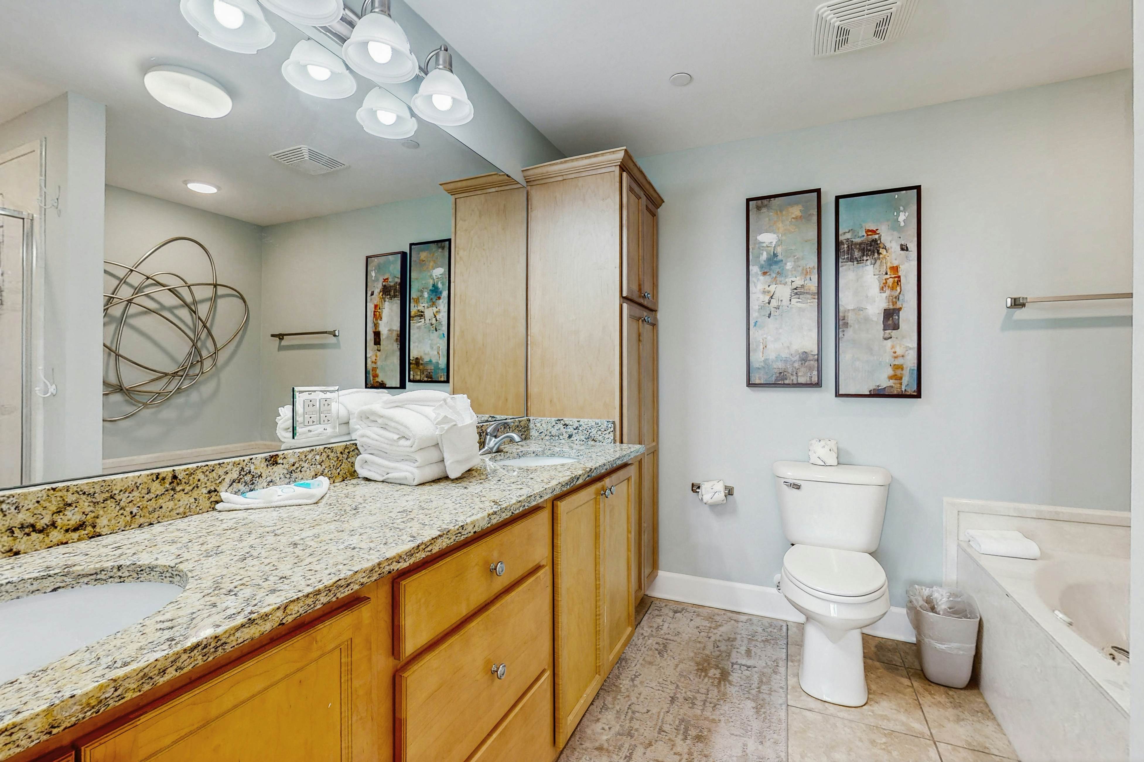 Phoenix Gulf Shores 1401 - Glamour on the Gulf