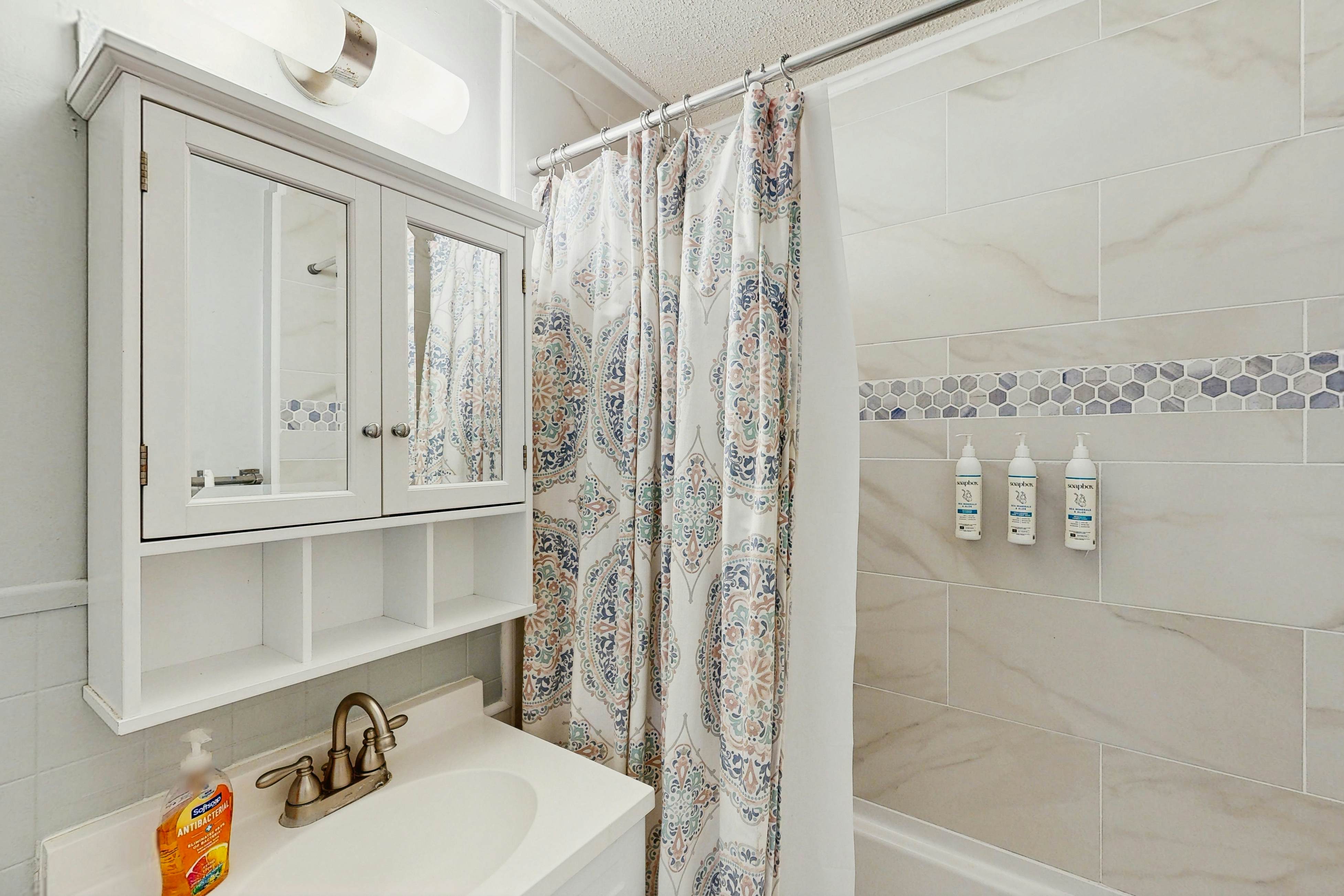 Beach Cottage on Jones