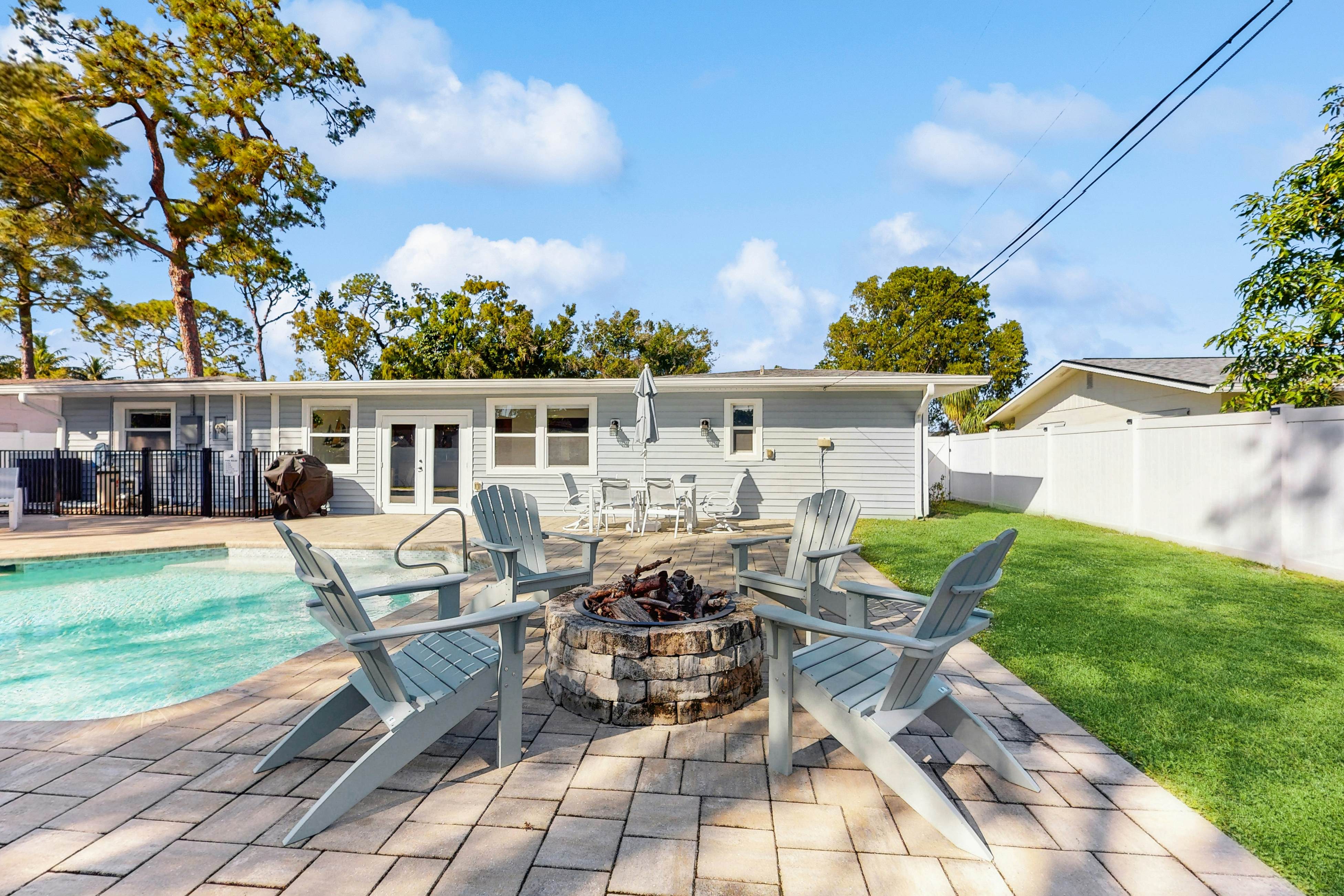 Good Times & Tan Lines