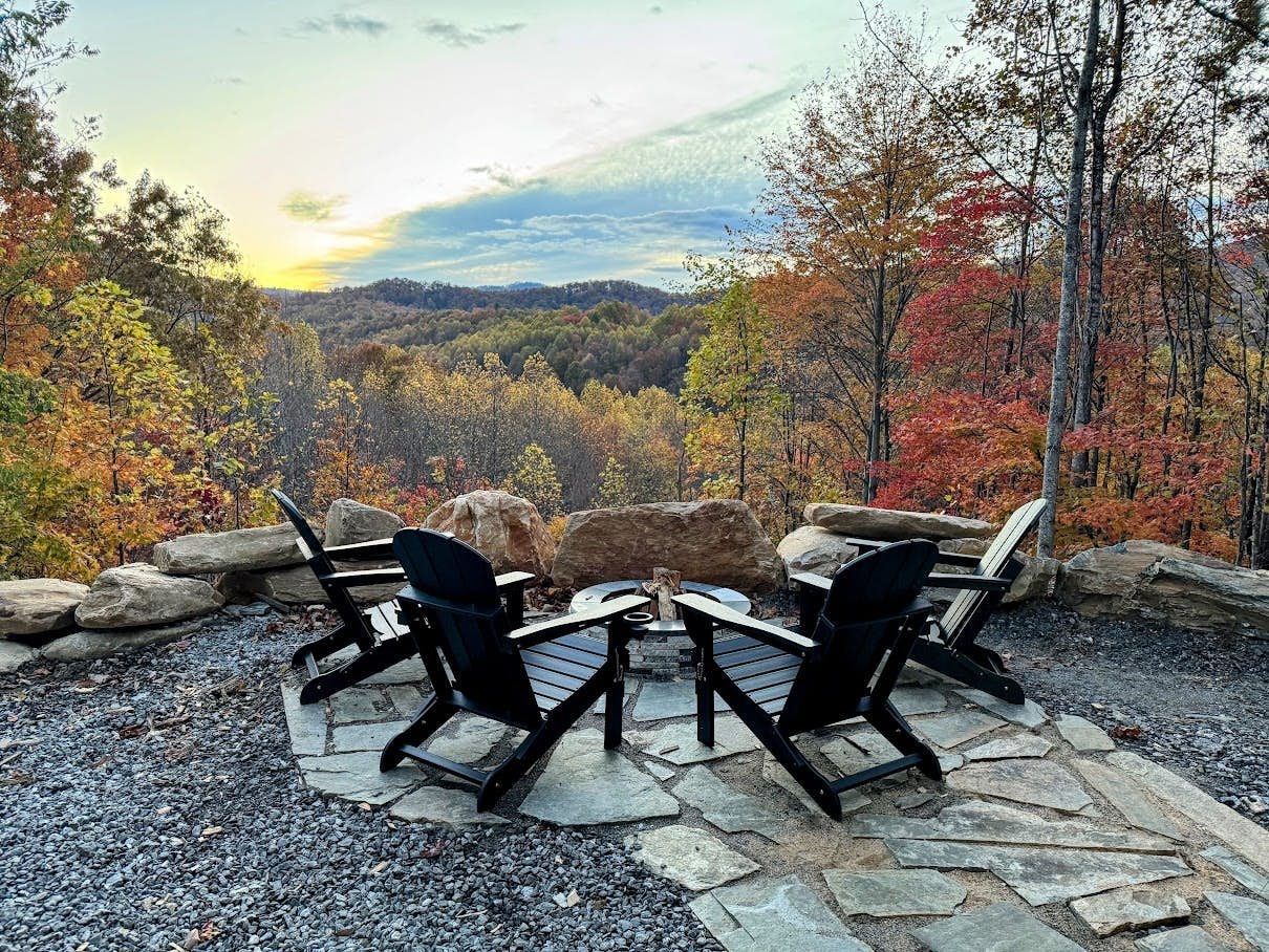 Sunset Mountain Lodge 