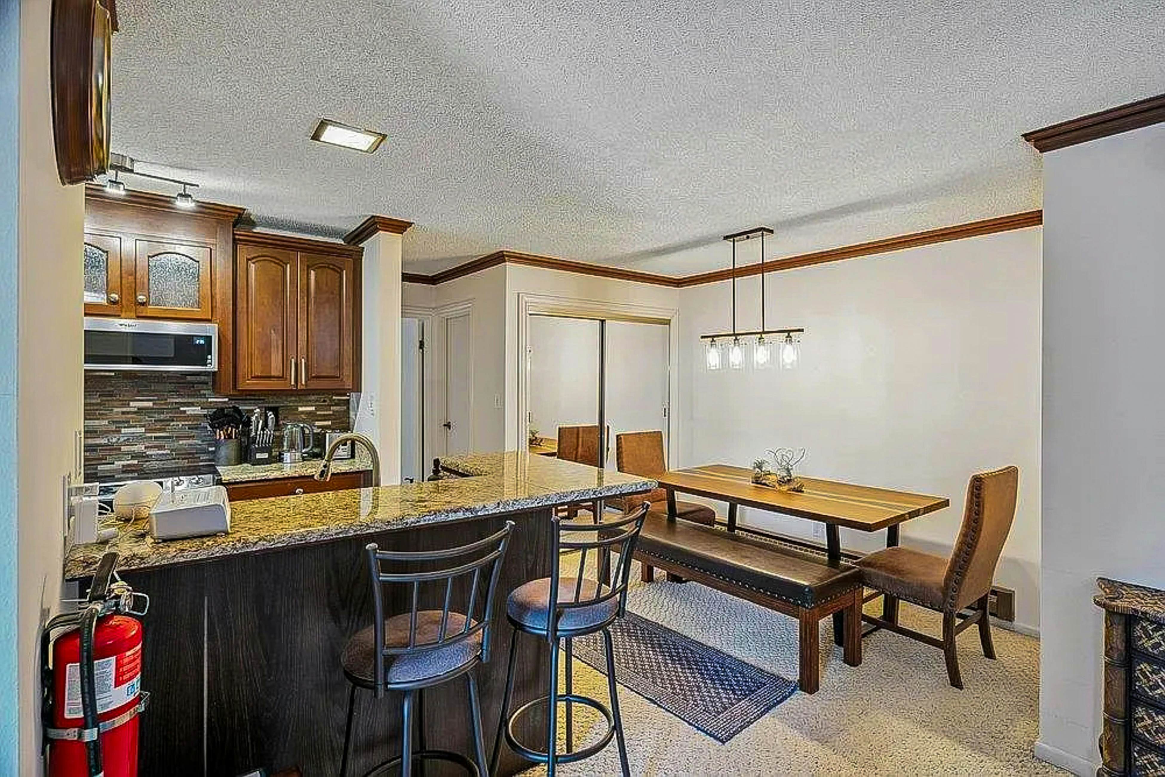 Summit & Shore Chalet 