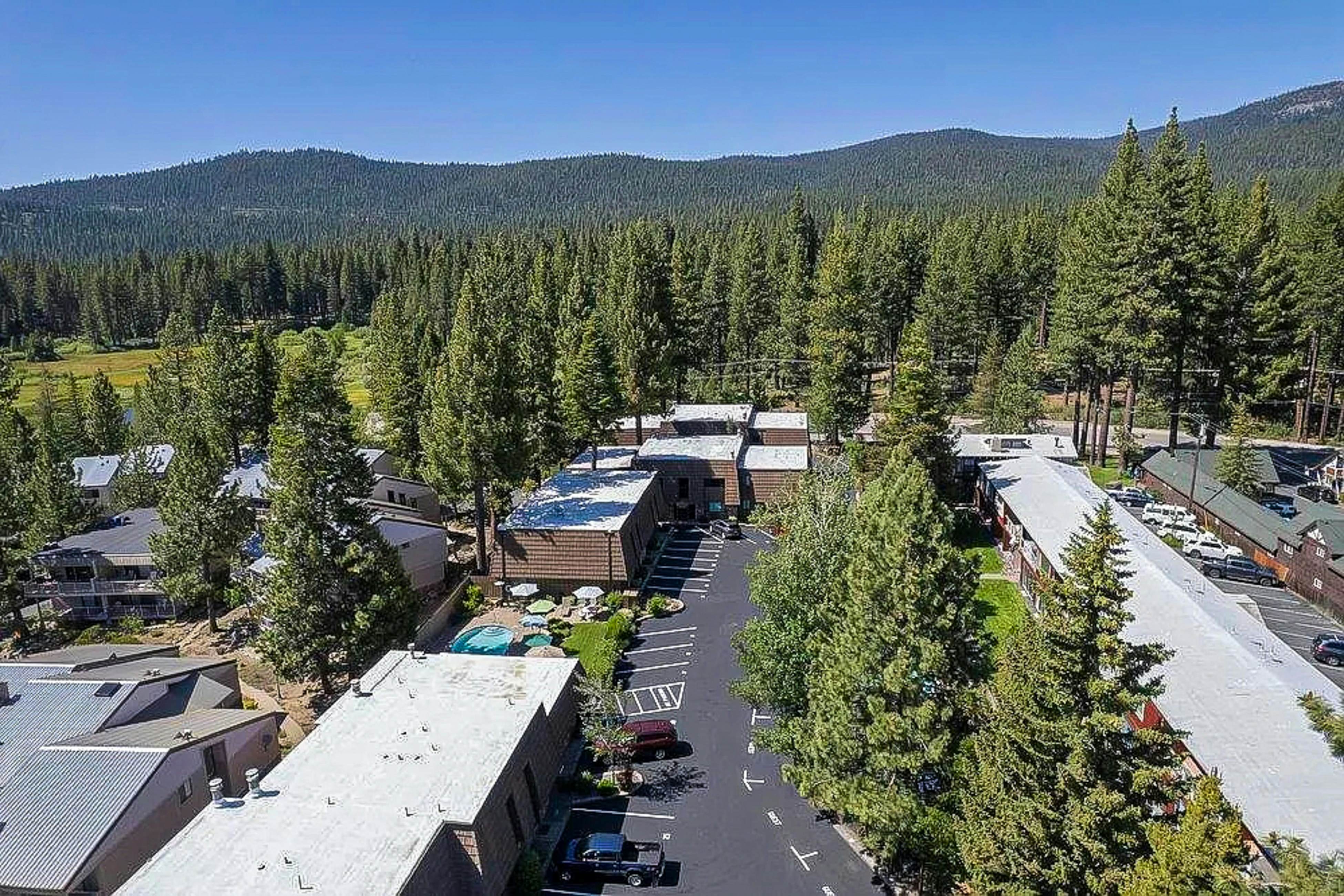 Summit & Shore Chalet 