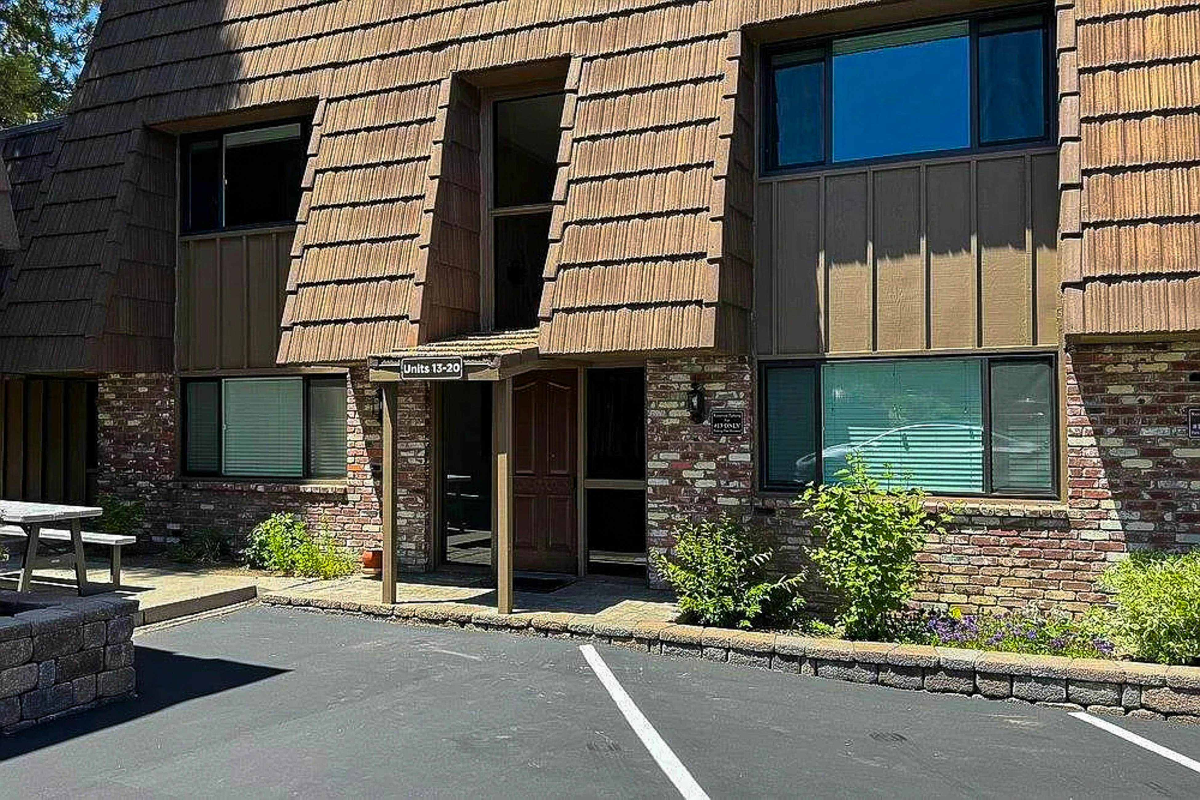 Summit & Shore Chalet 