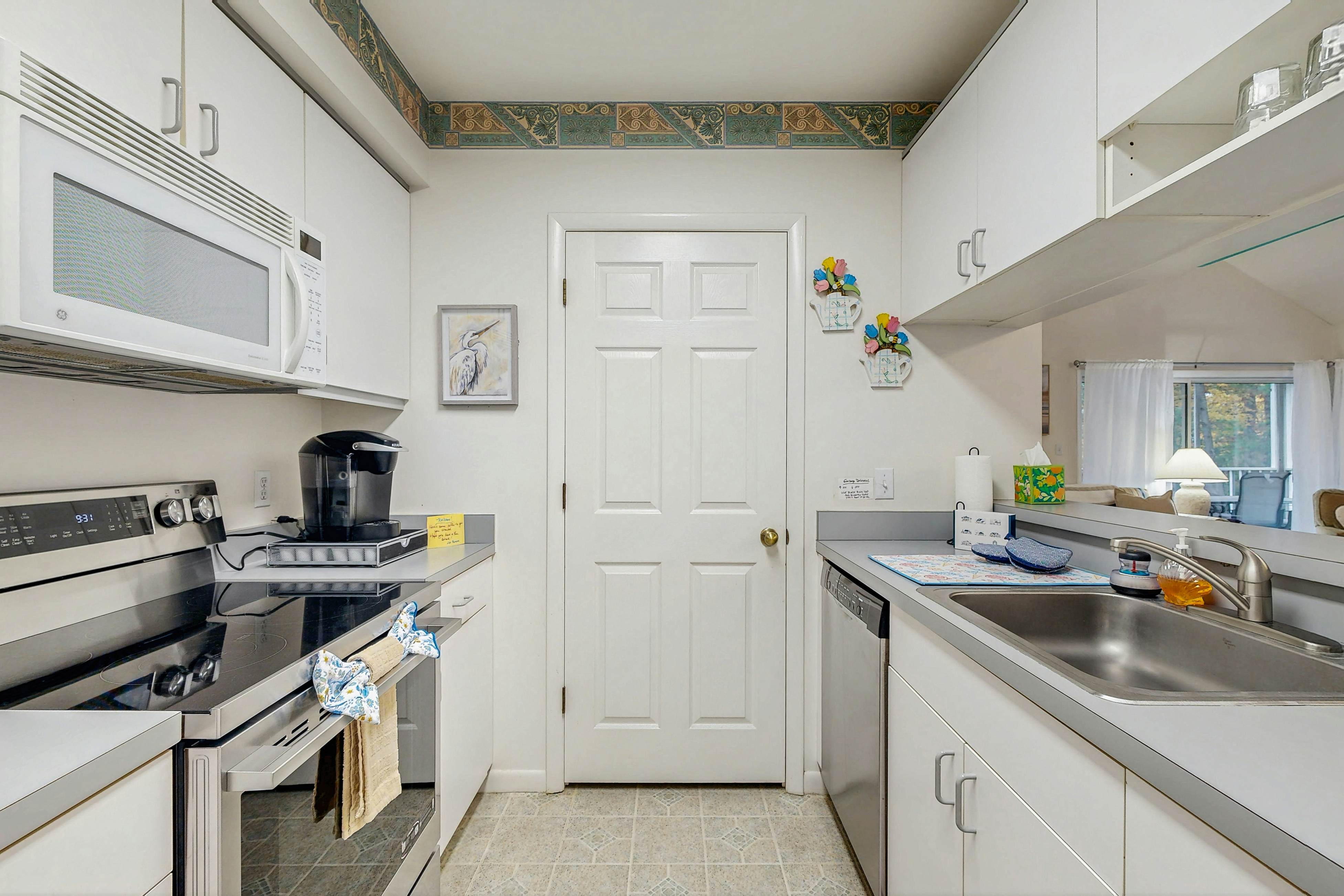 Sea Colony - 18003 Lakeview Ct