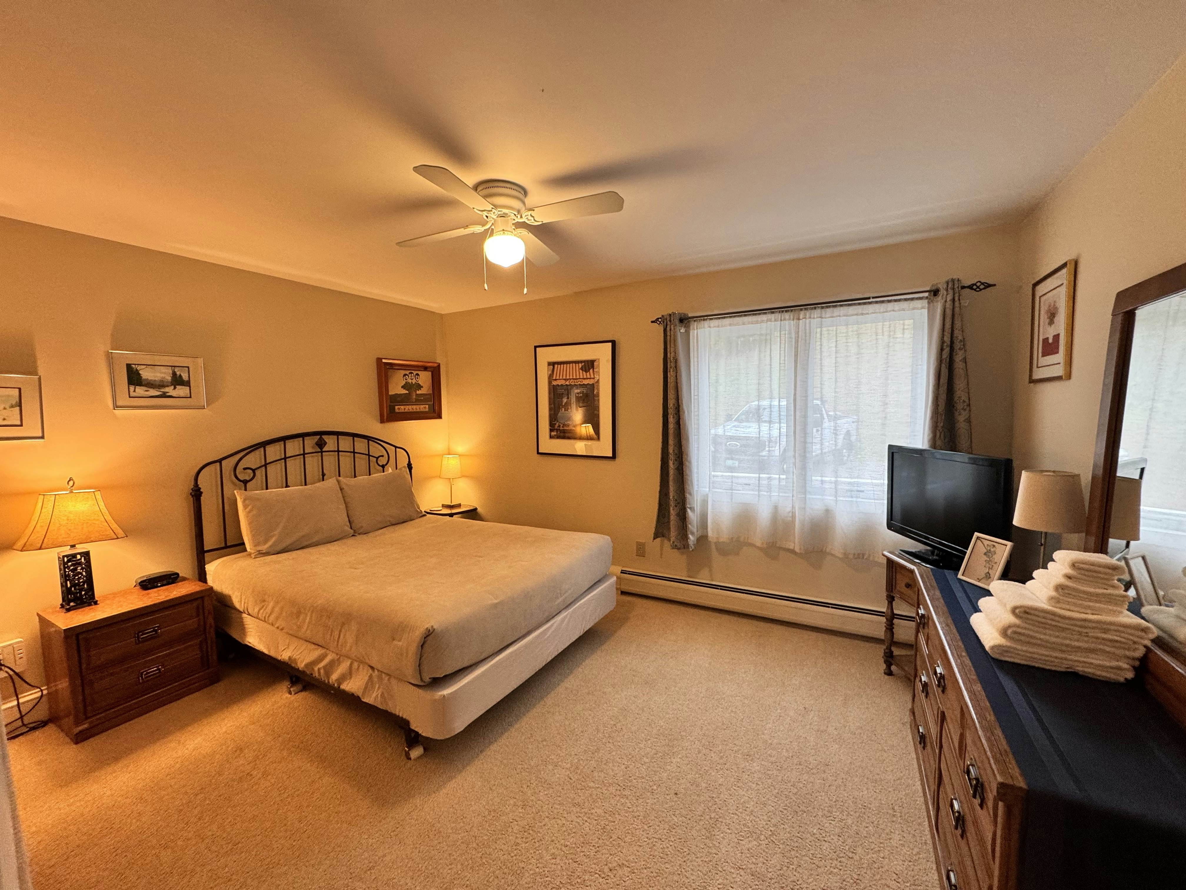 Mountainside Resort J203