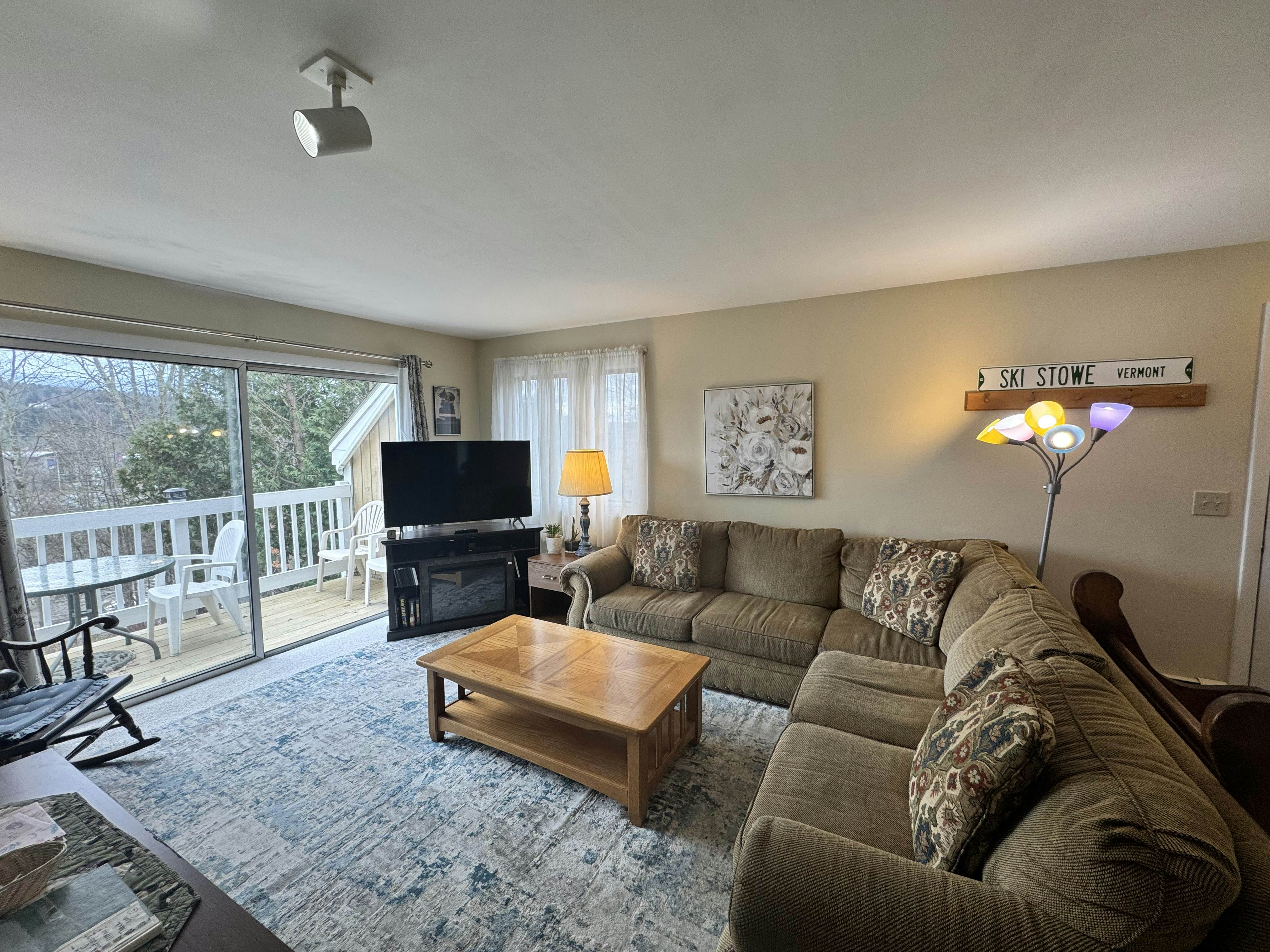 Mountainside Resort J203