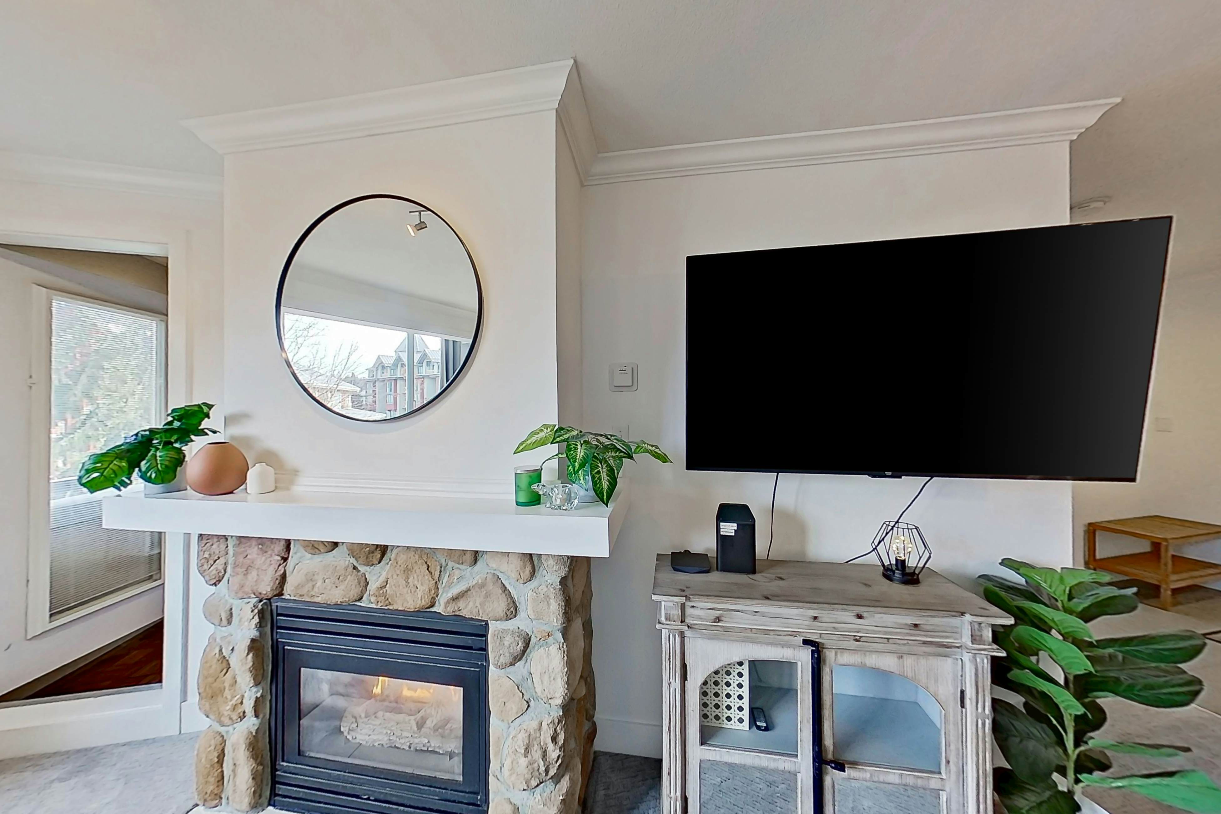 Town Plaza, Unit 427