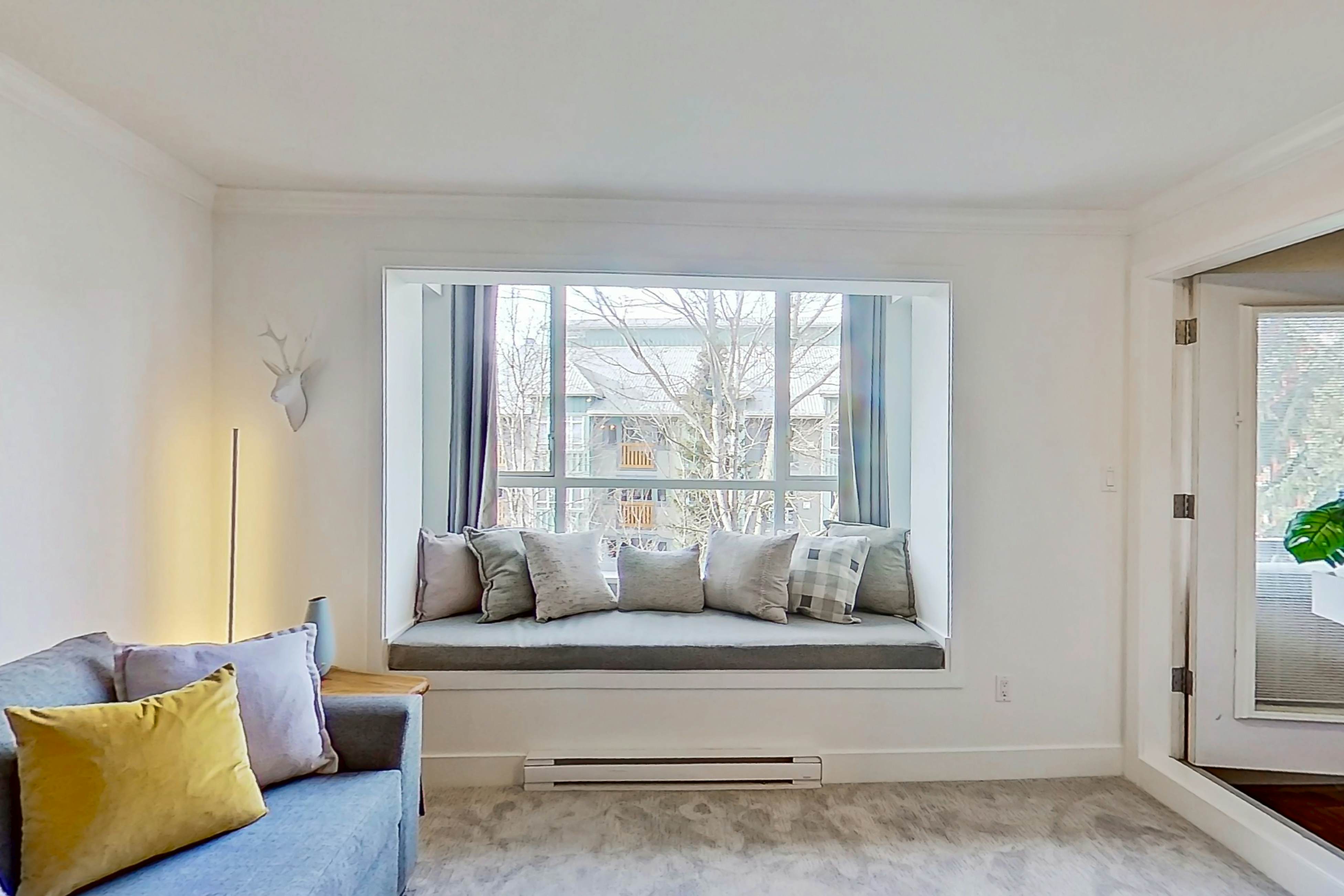 Town Plaza, Unit 427