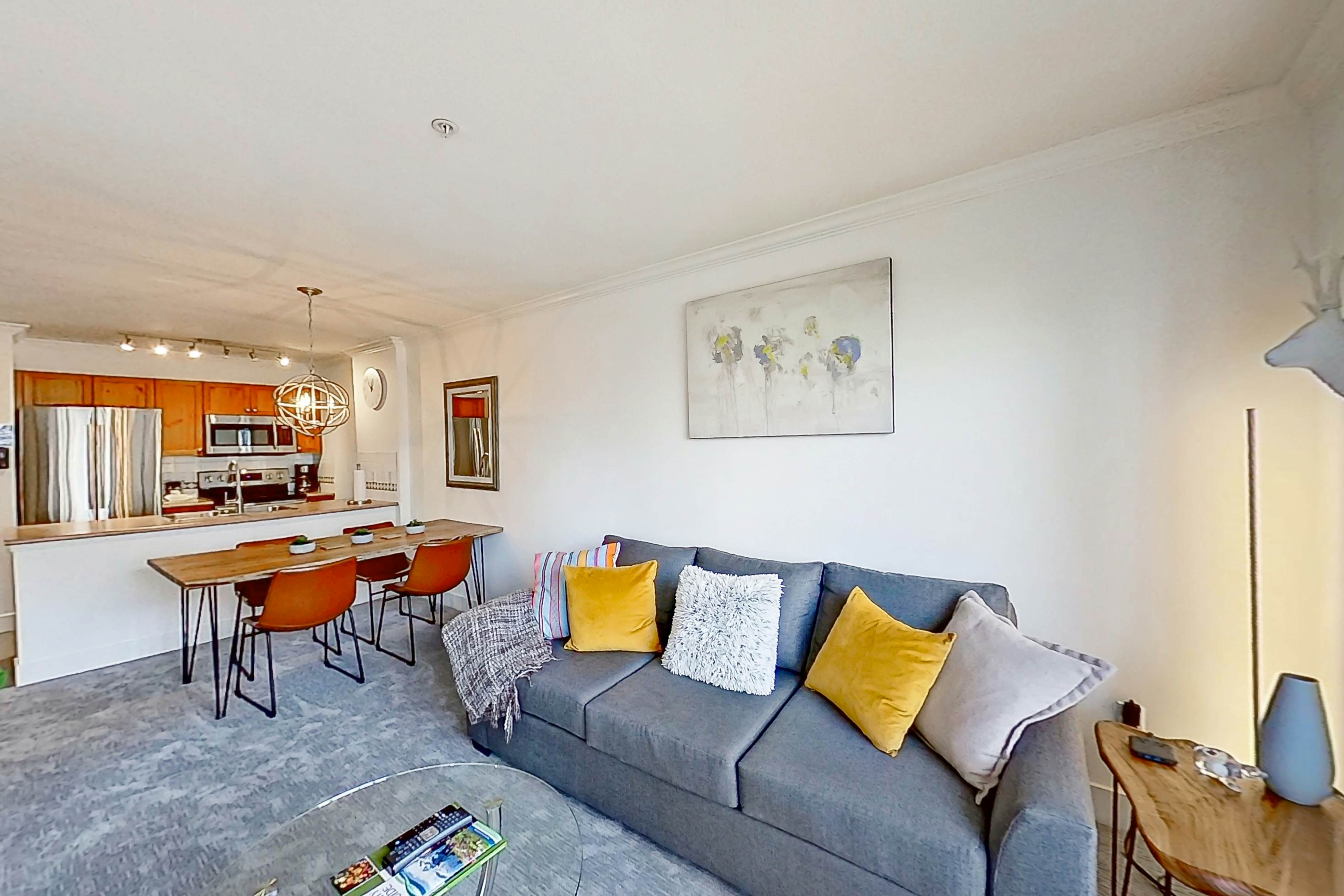 Town Plaza, Unit 427