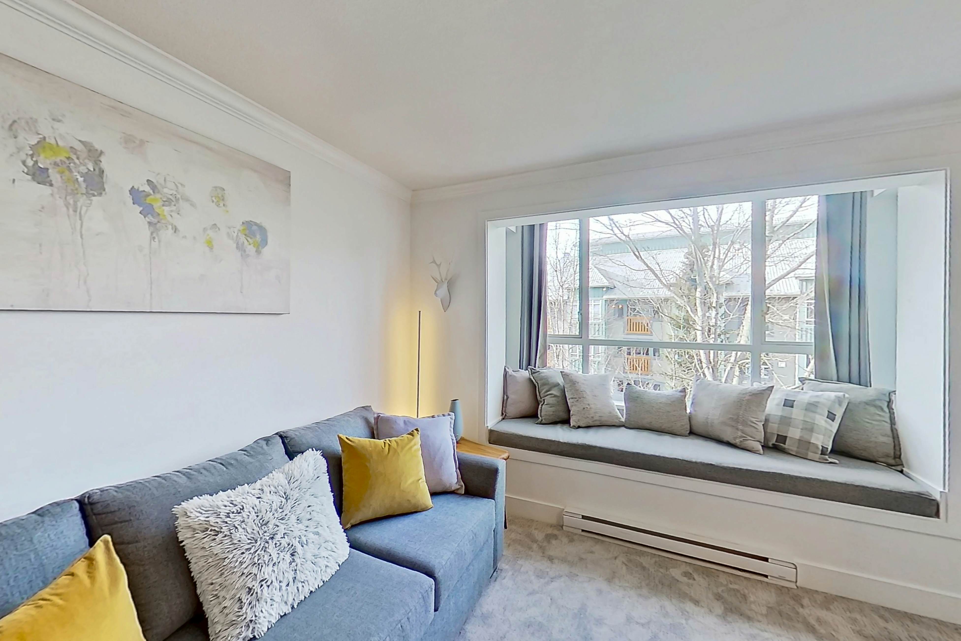 Town Plaza, Unit 427