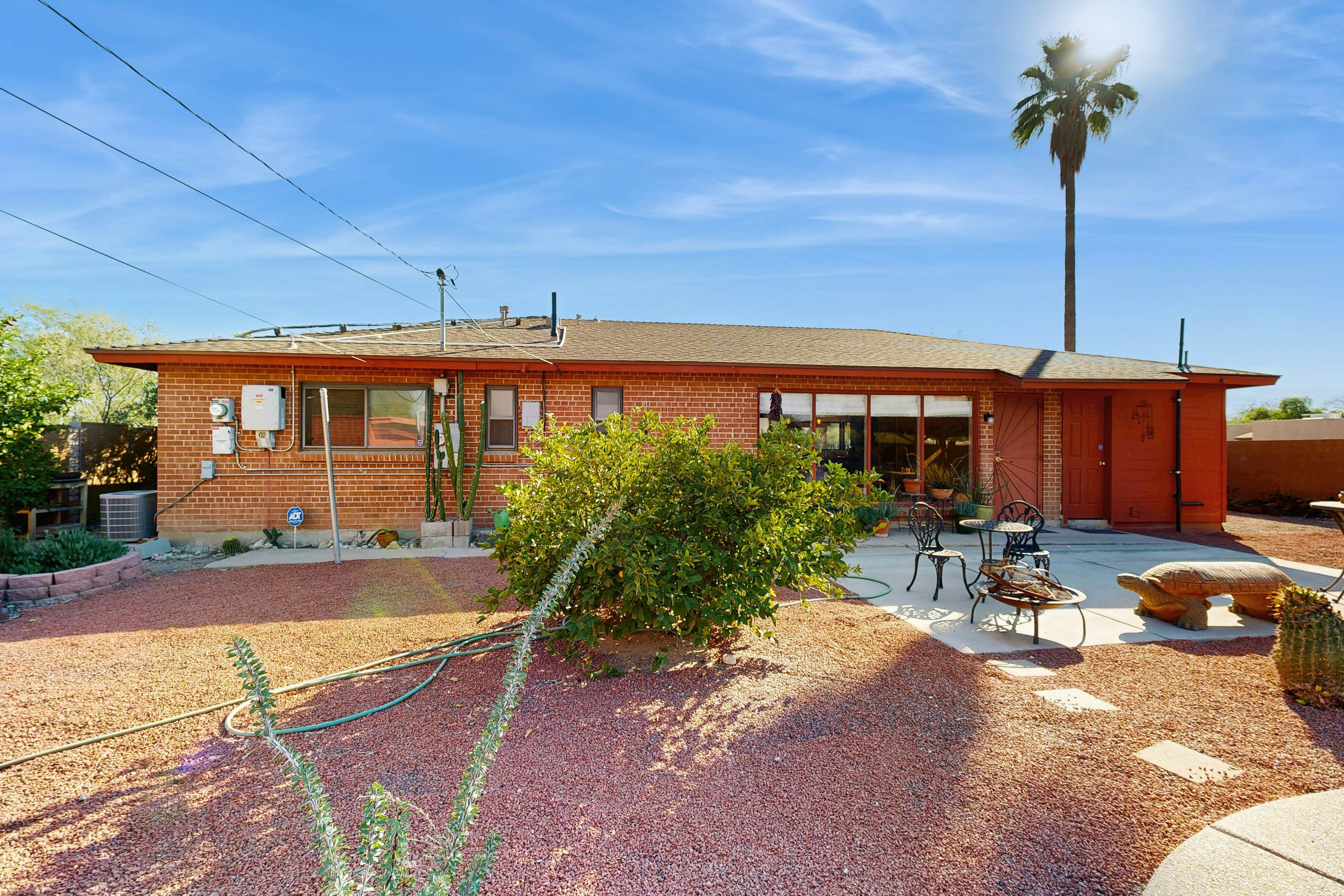 Hummingbird Hideaway