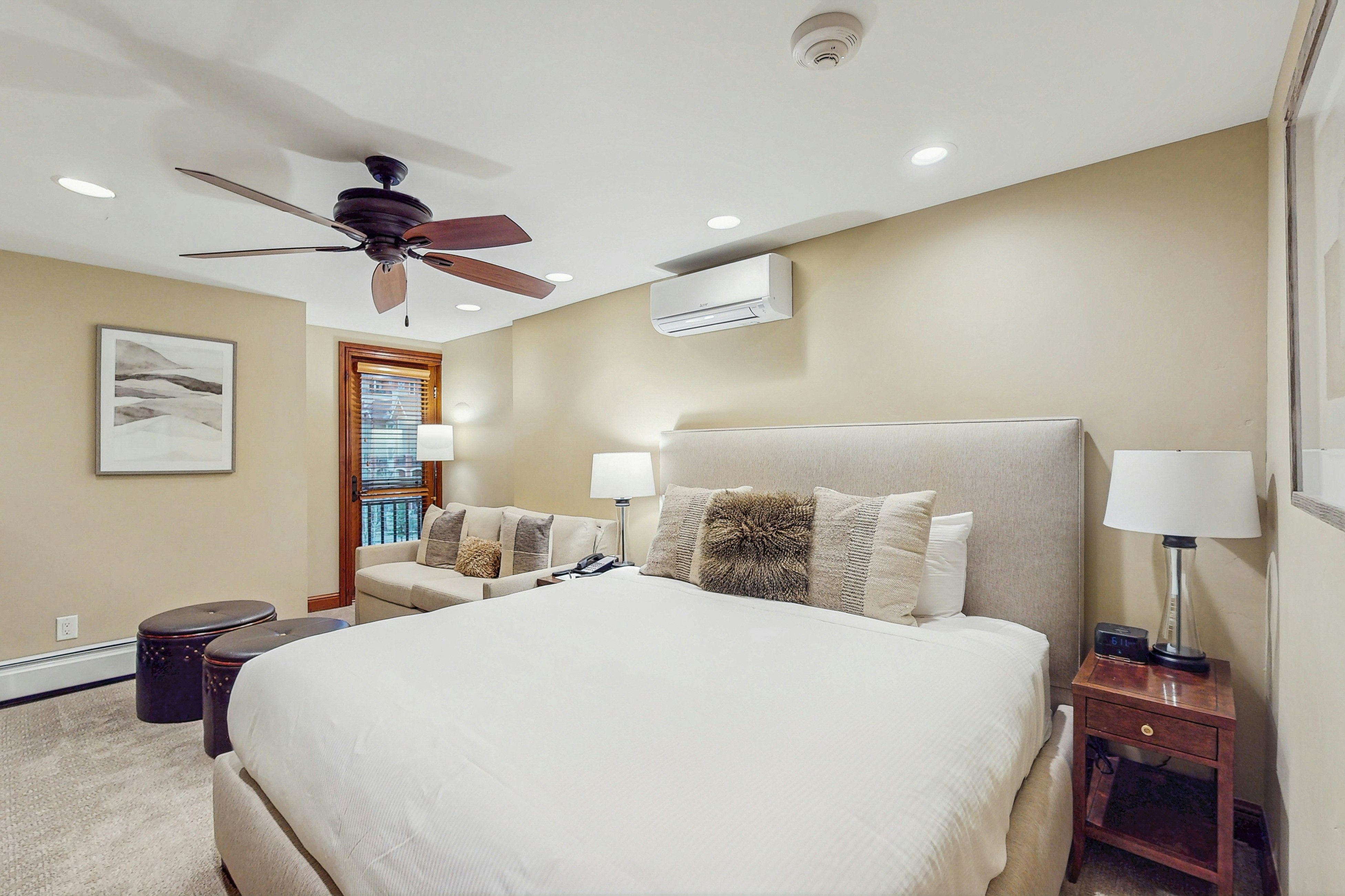 Lion Square Lodge East 314