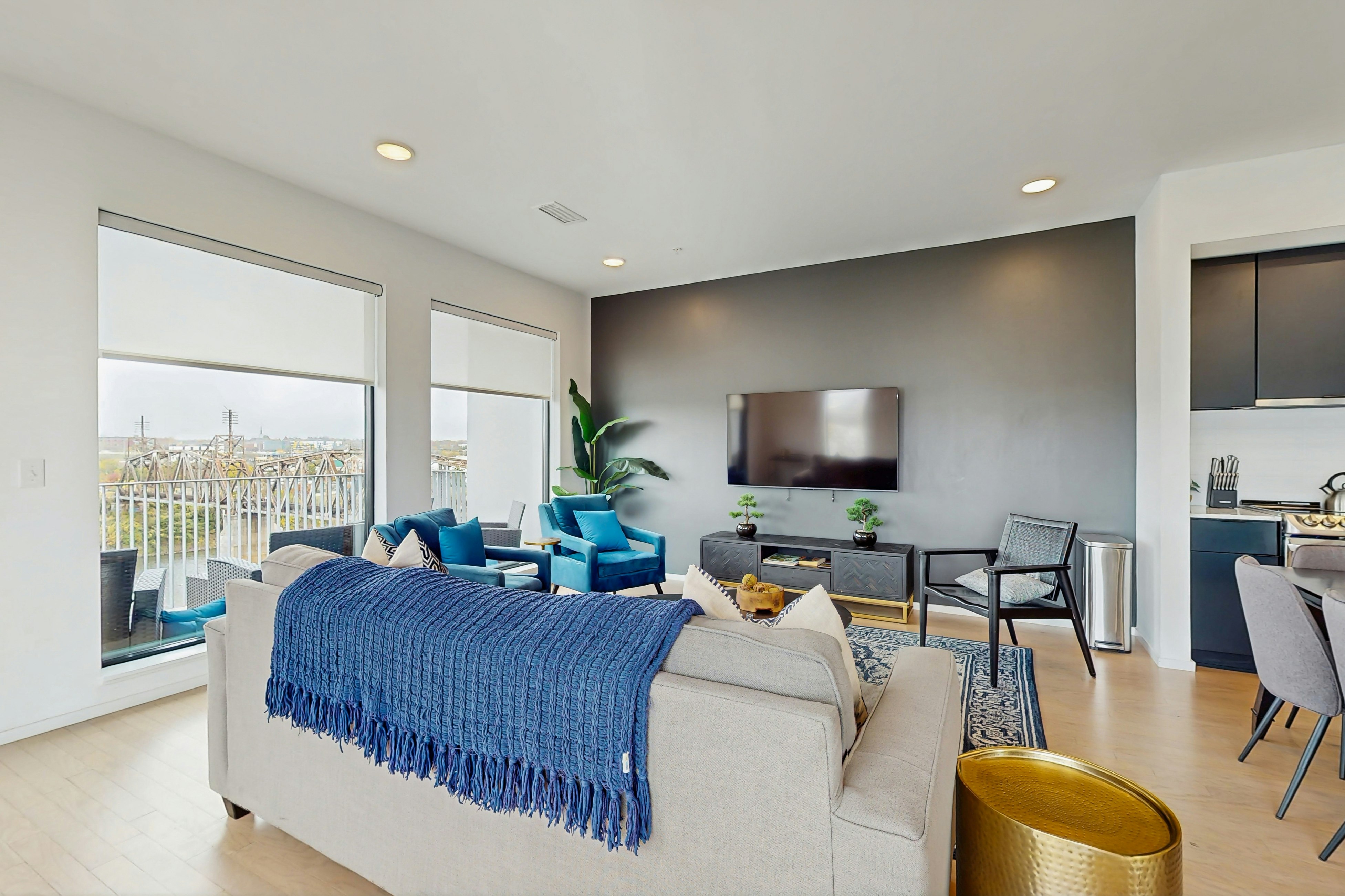 700 1st Ave N Unit 507