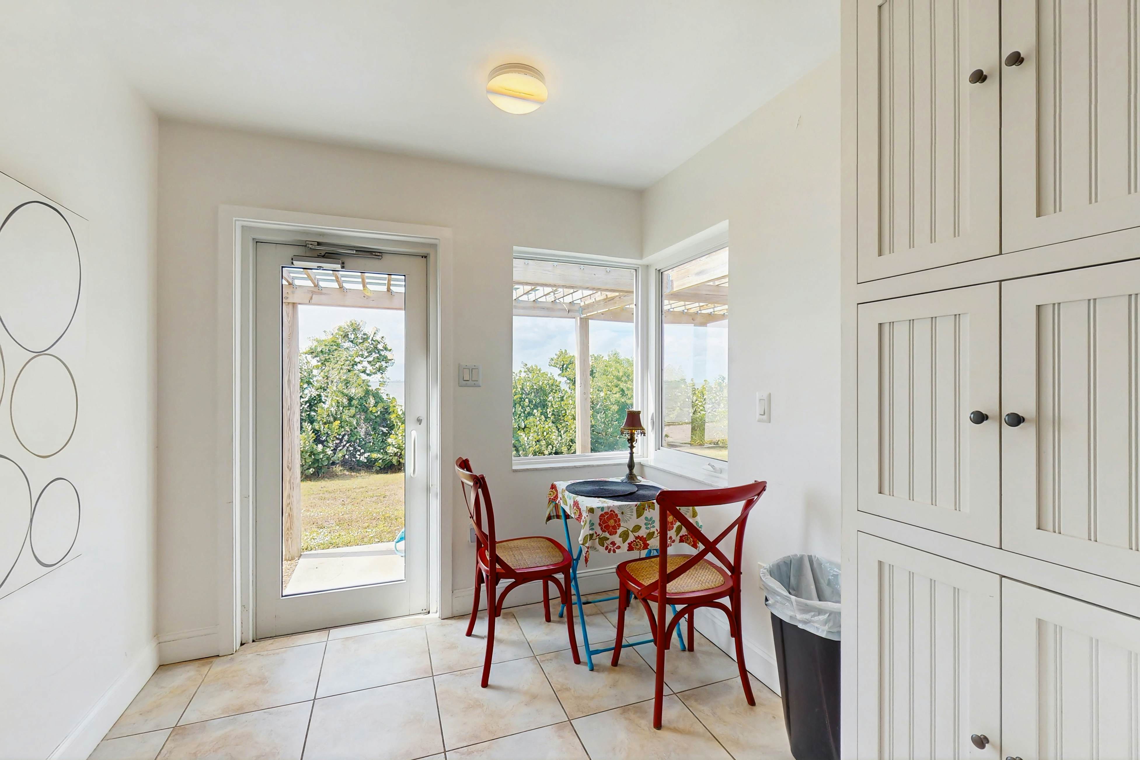 Sunsetter on Sapphire Shores