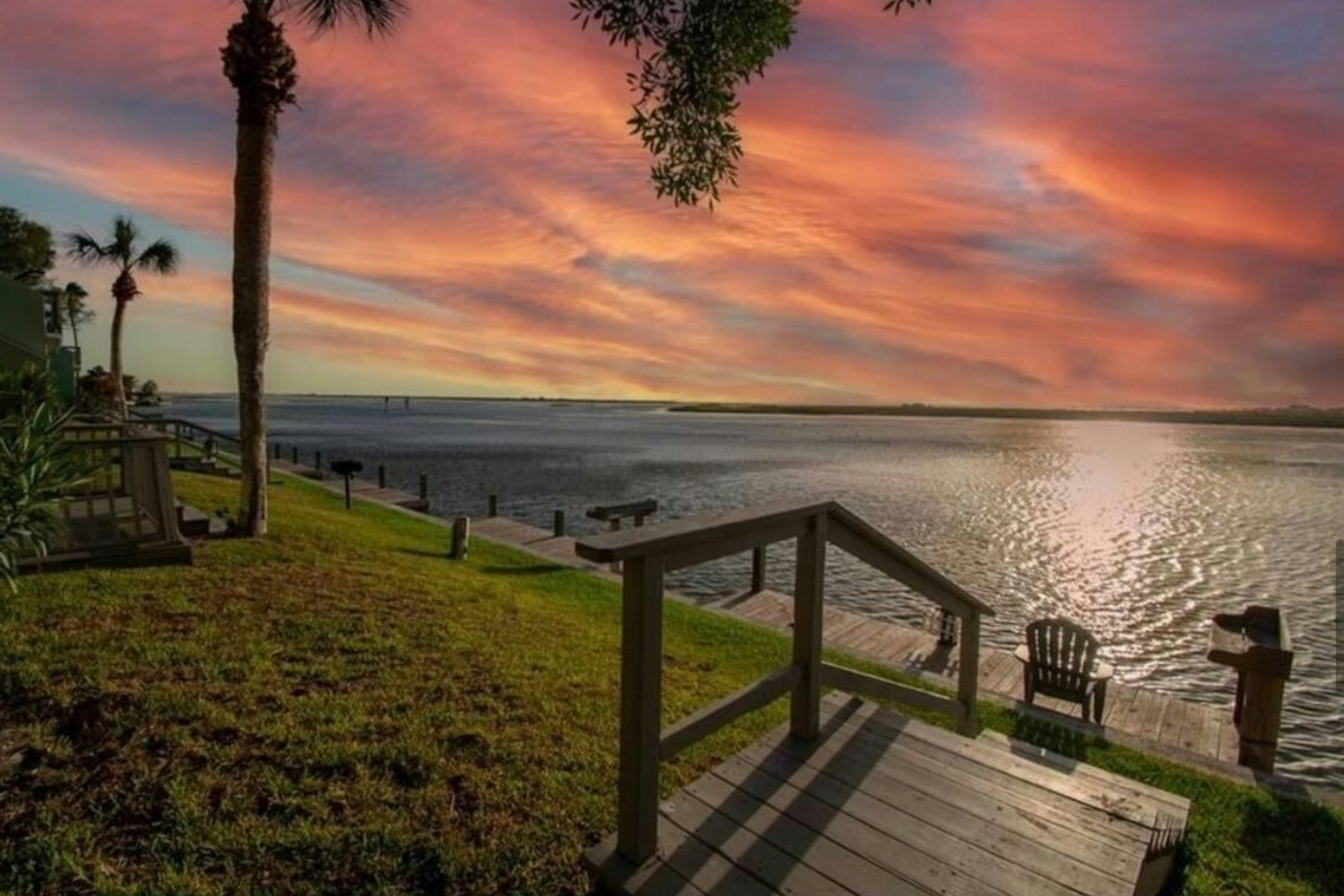 Wilson's Watering Hole - Captain’s Quarters