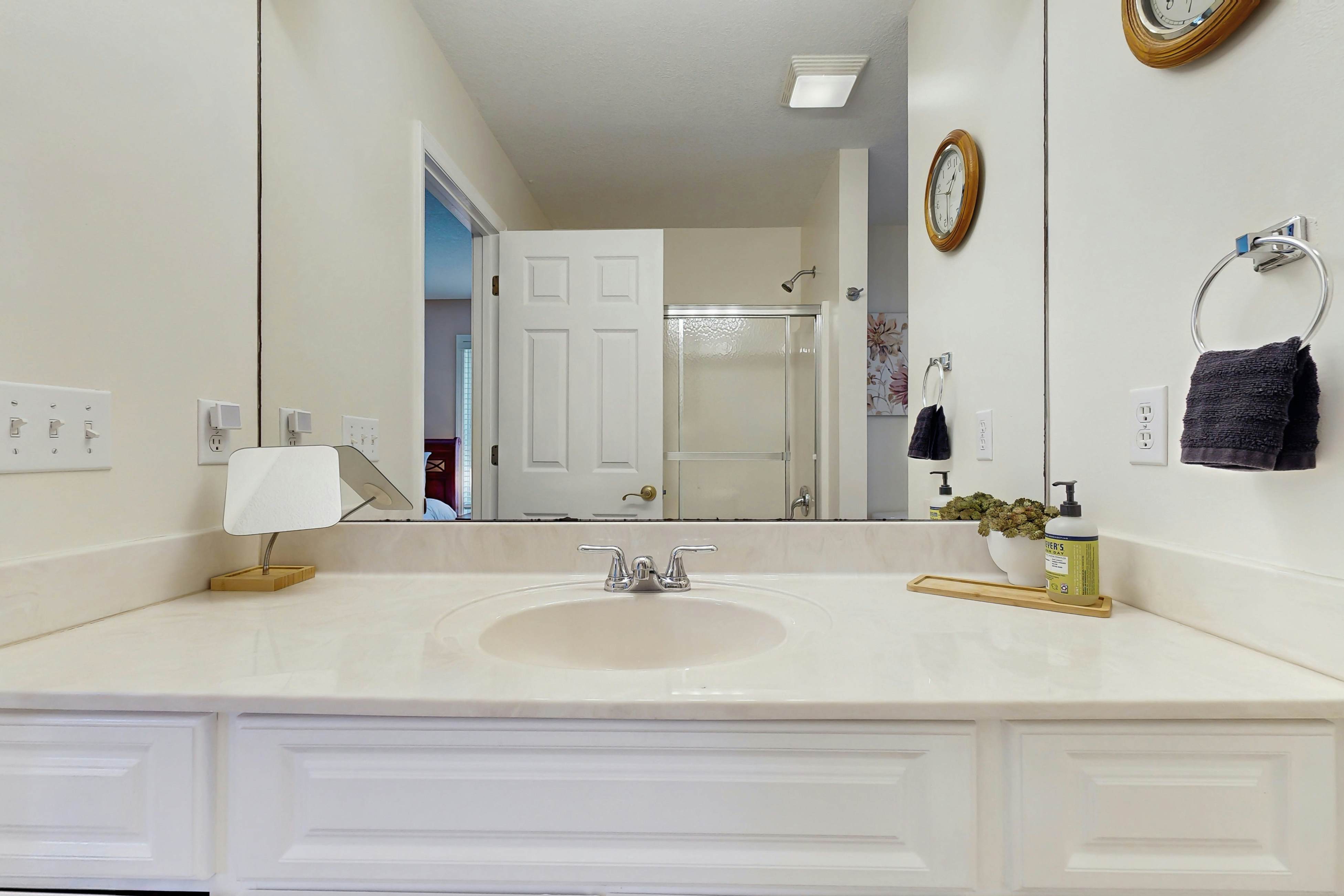 Hendersonville Hideaway