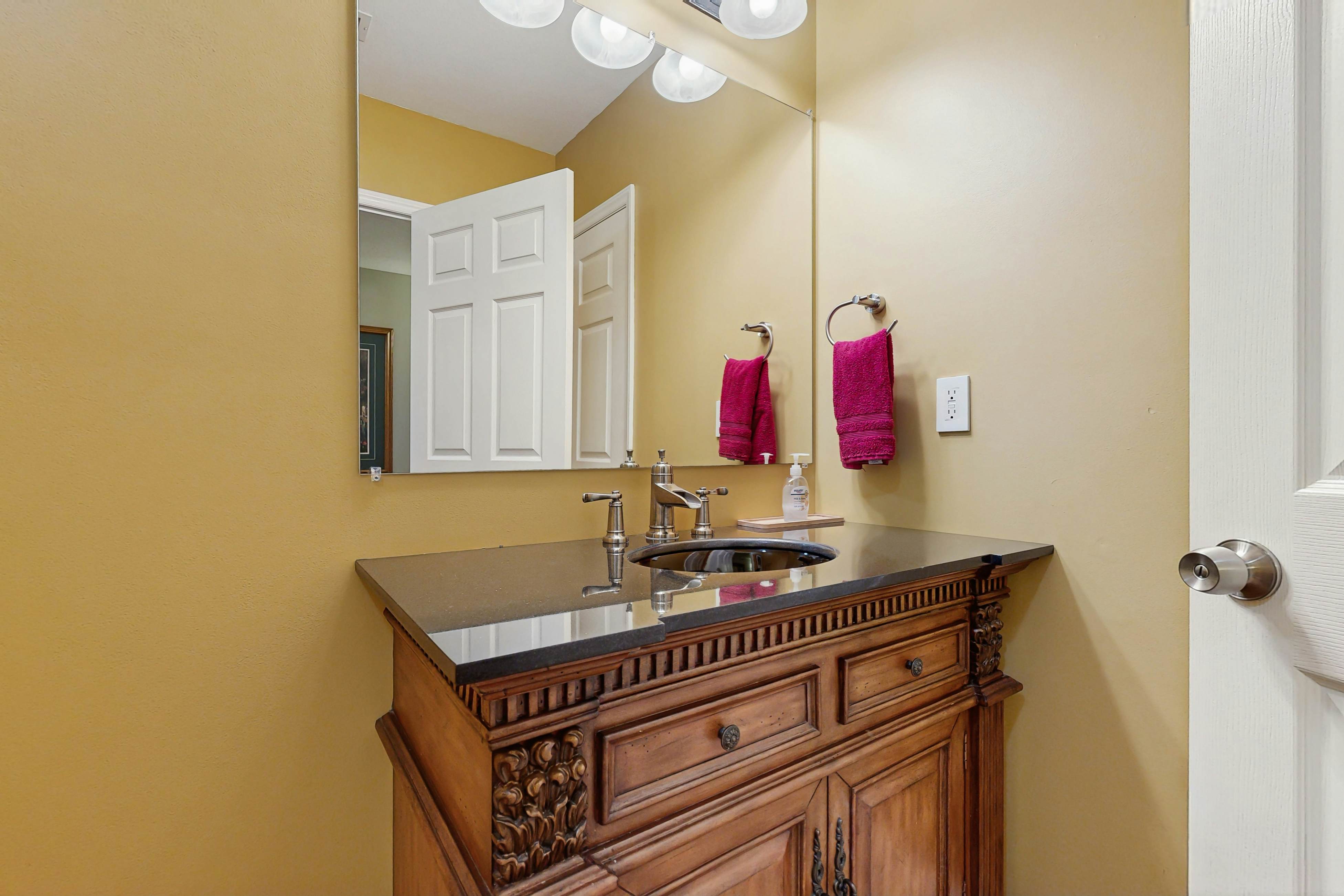 Hendersonville Hideaway