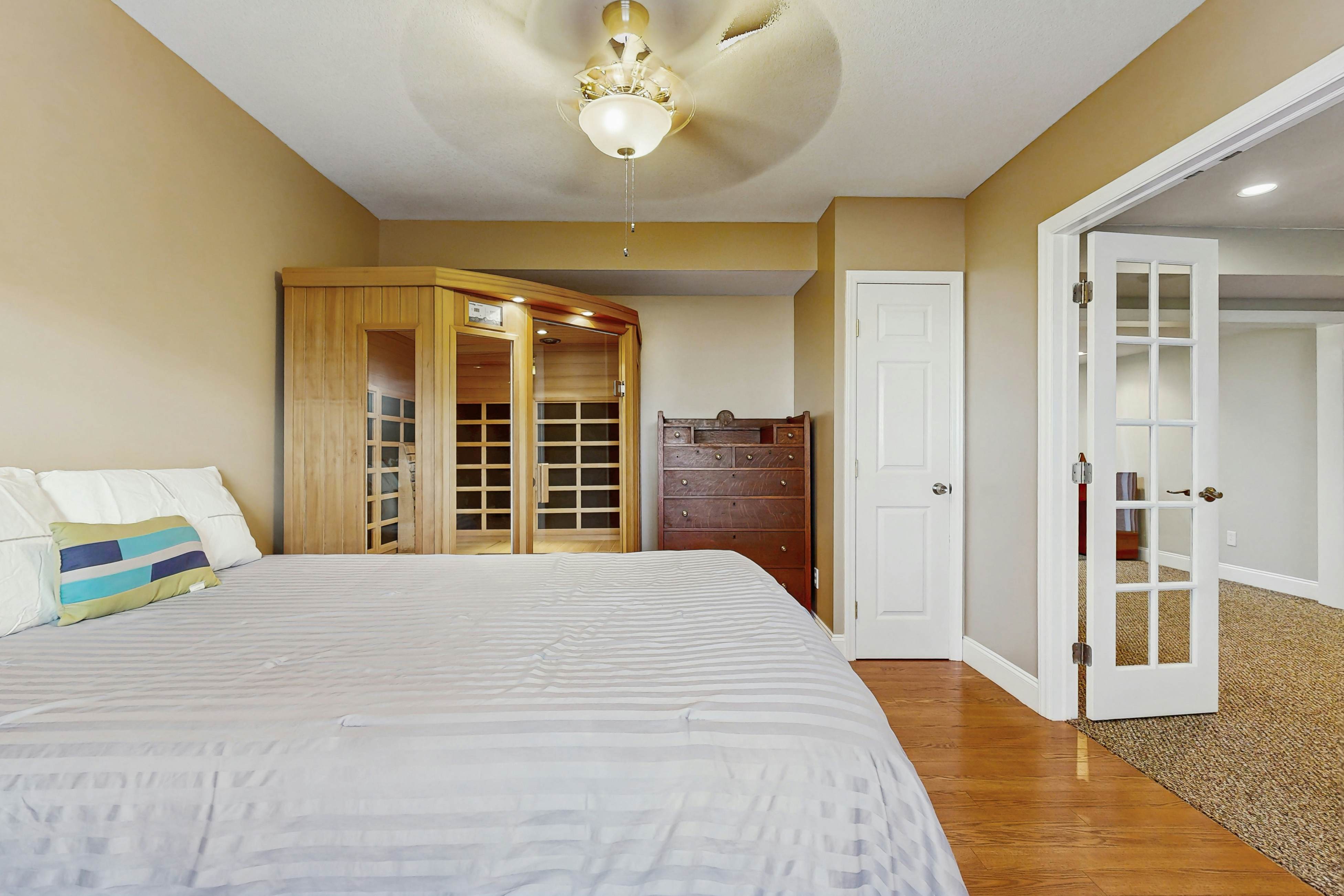 Hendersonville Hideaway