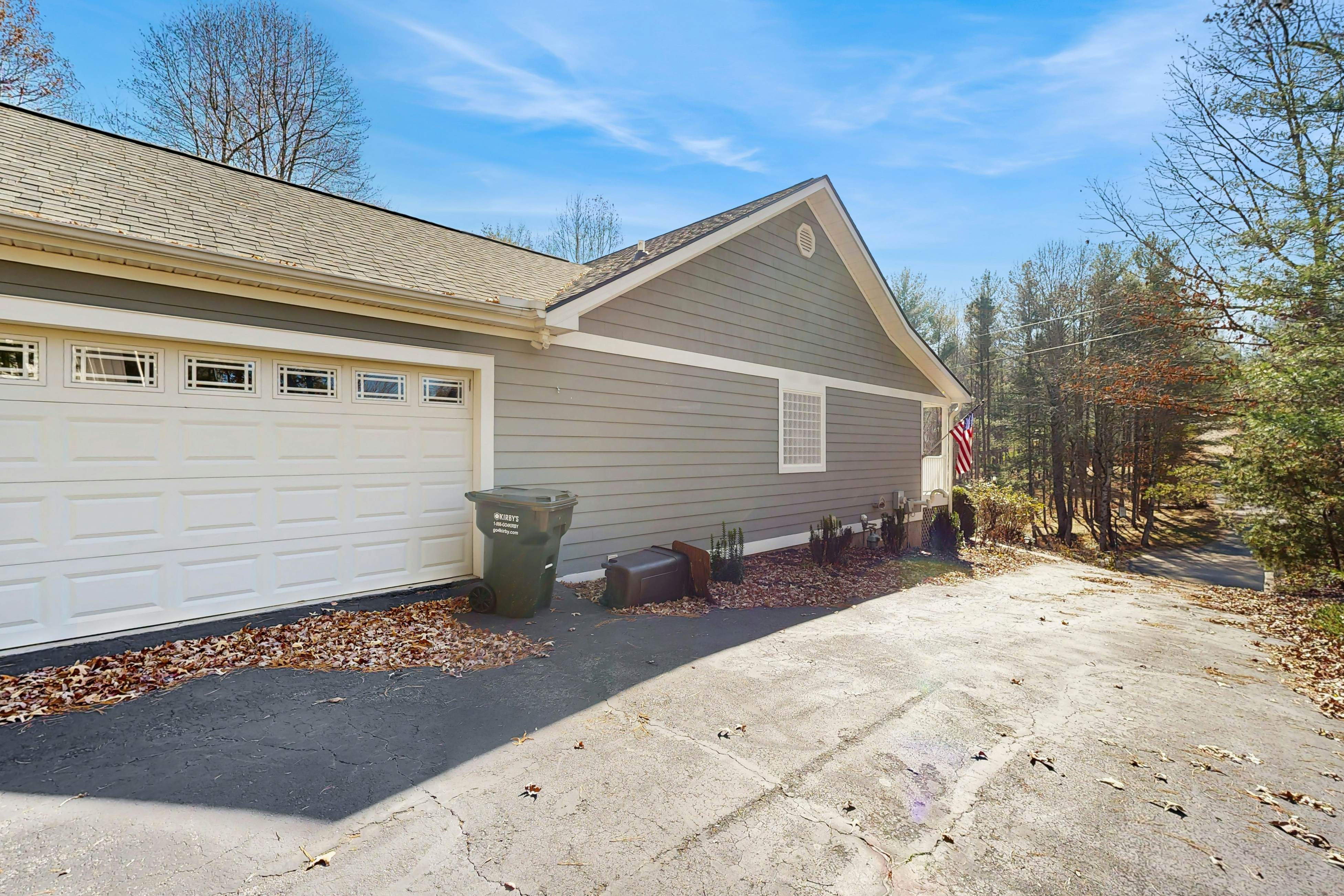 Hendersonville Hideaway