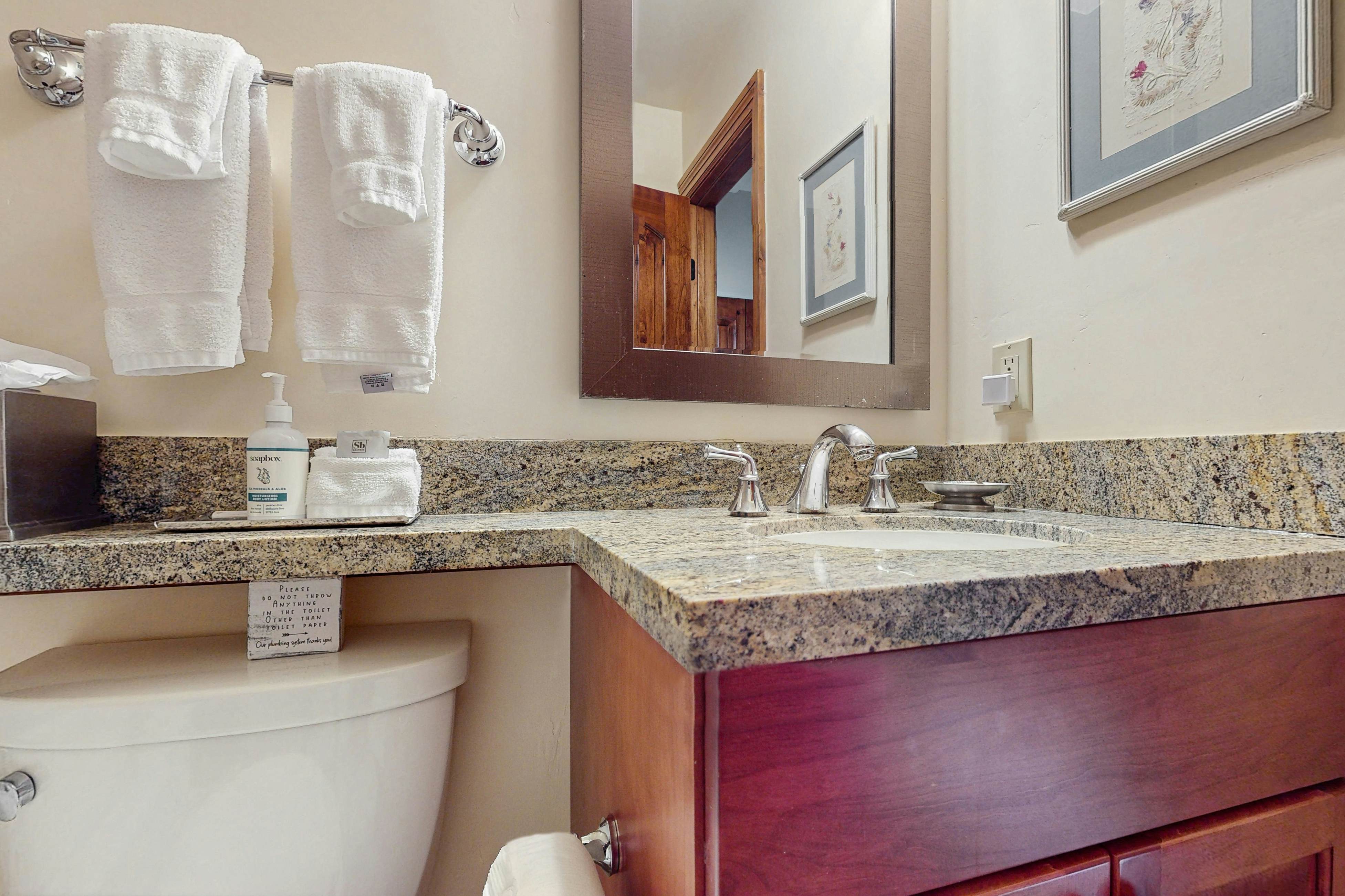 Lion Square Lodge South 556