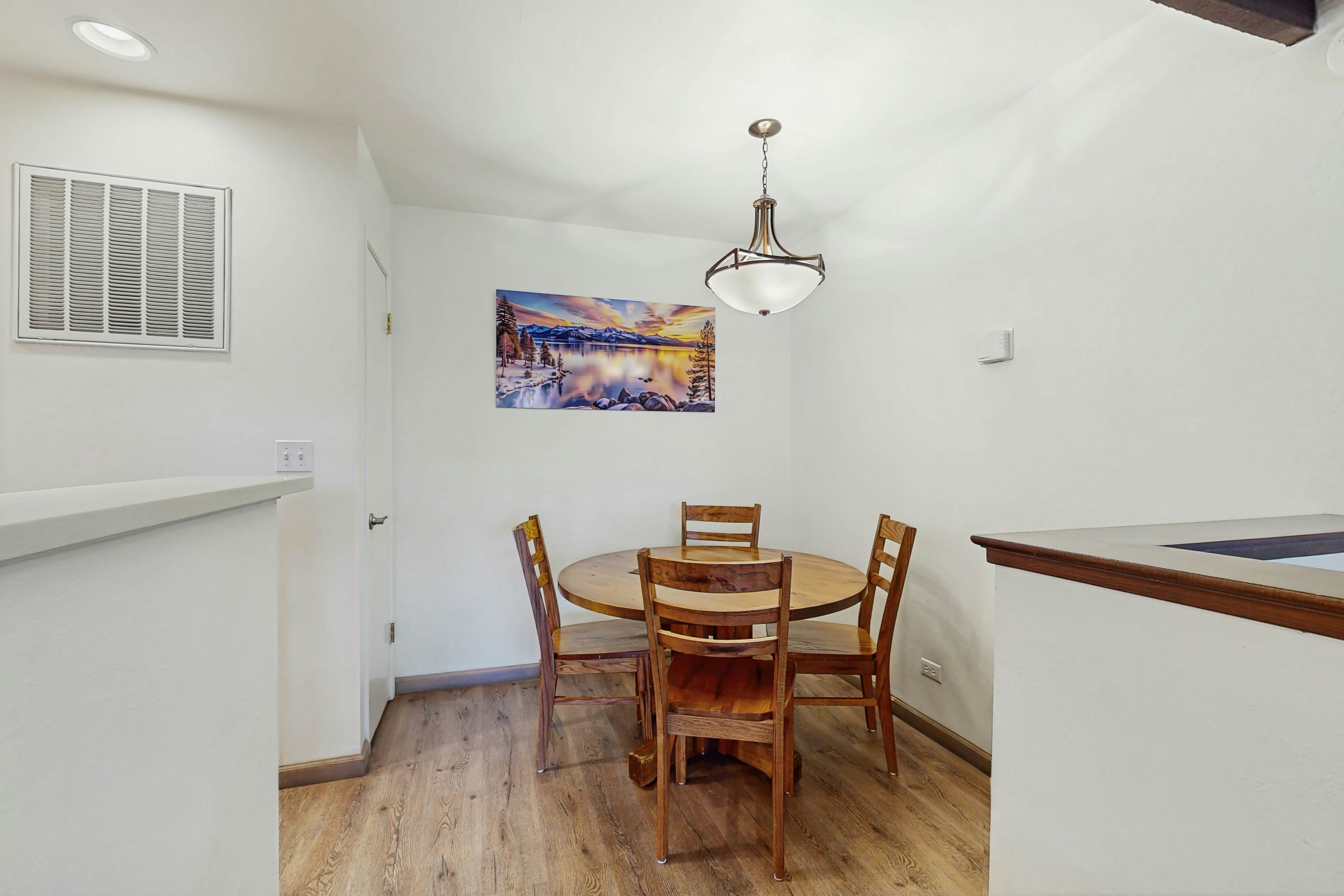 Lakeland Village 520