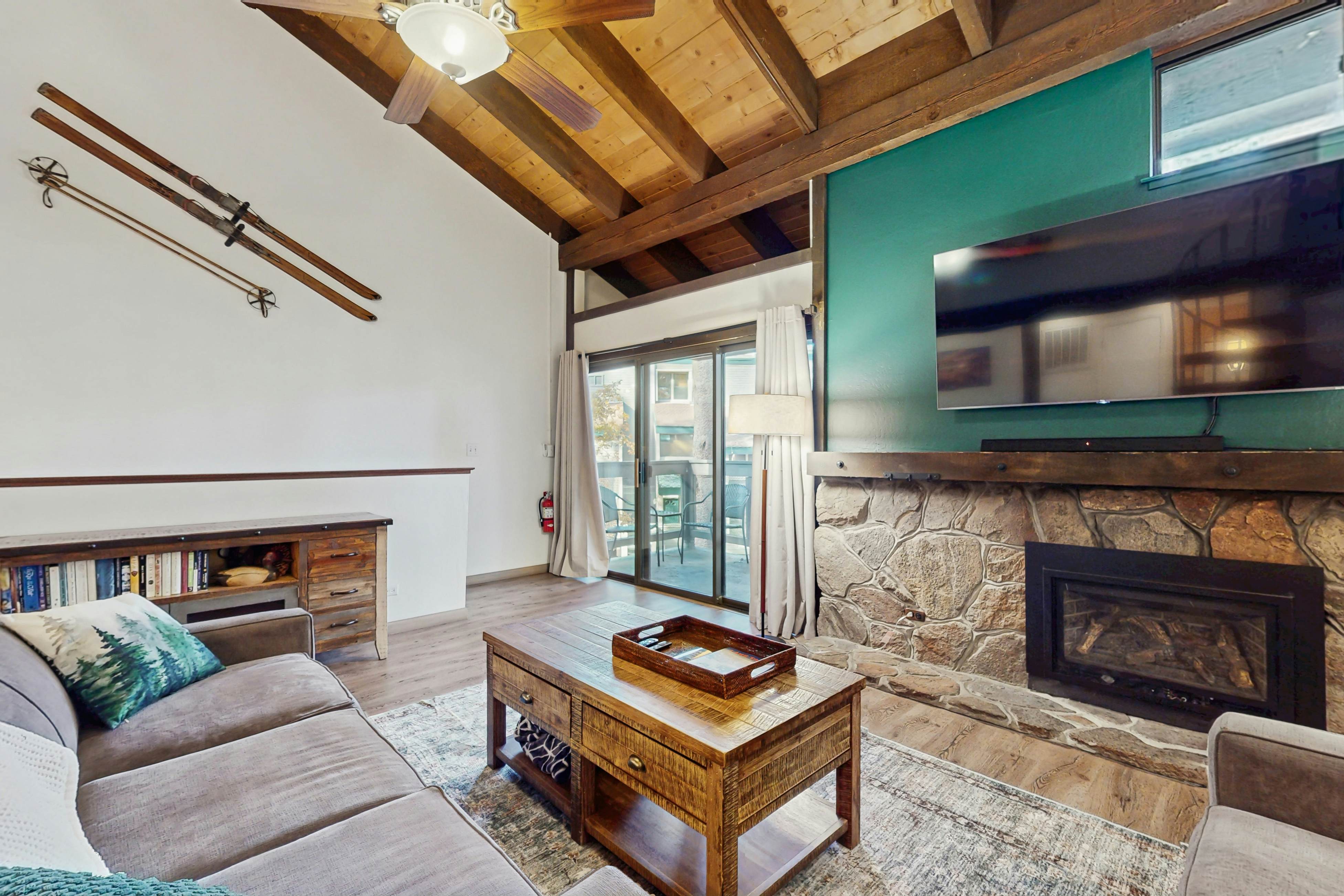 Lakeland Village 520