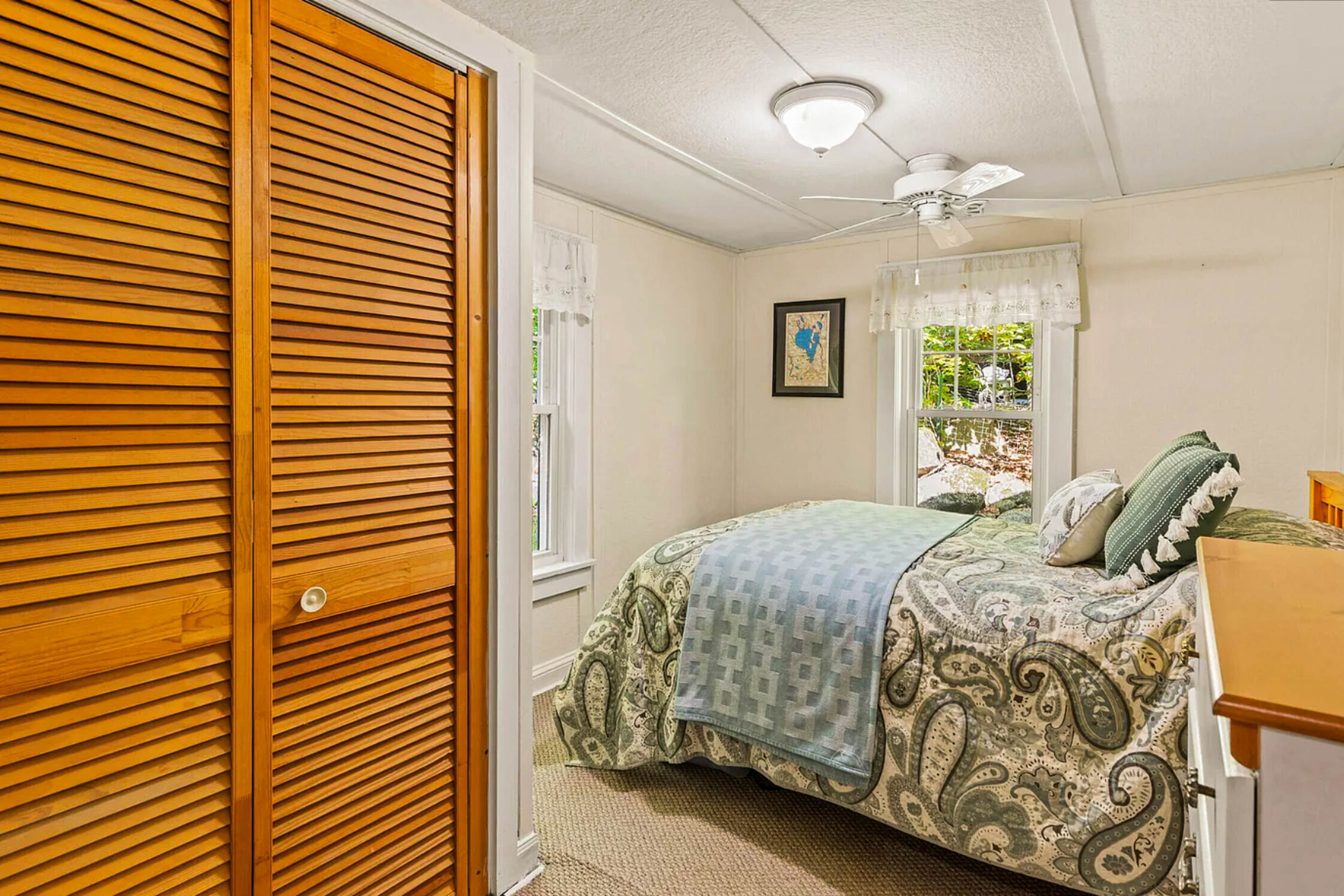 Sebago Shores Cottage