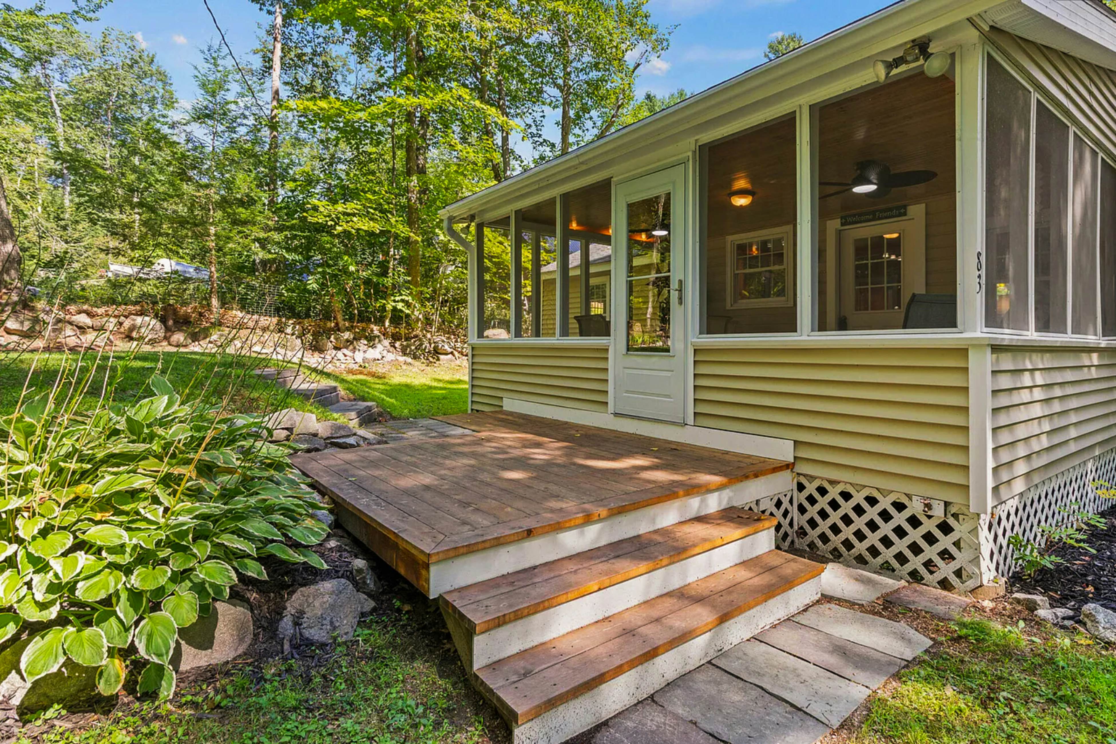 Sebago Shores Cottage