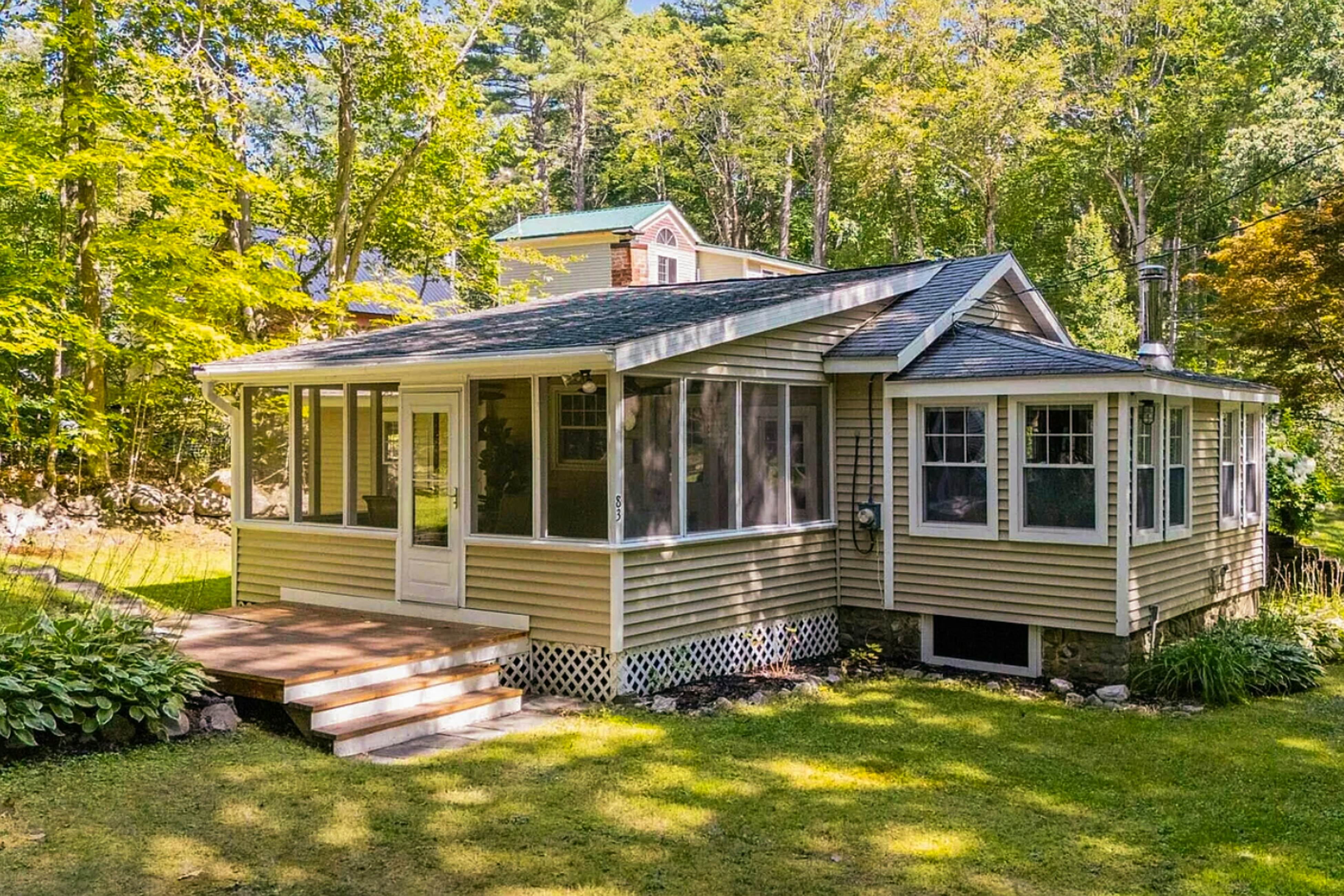 Sebago Shores Cottage