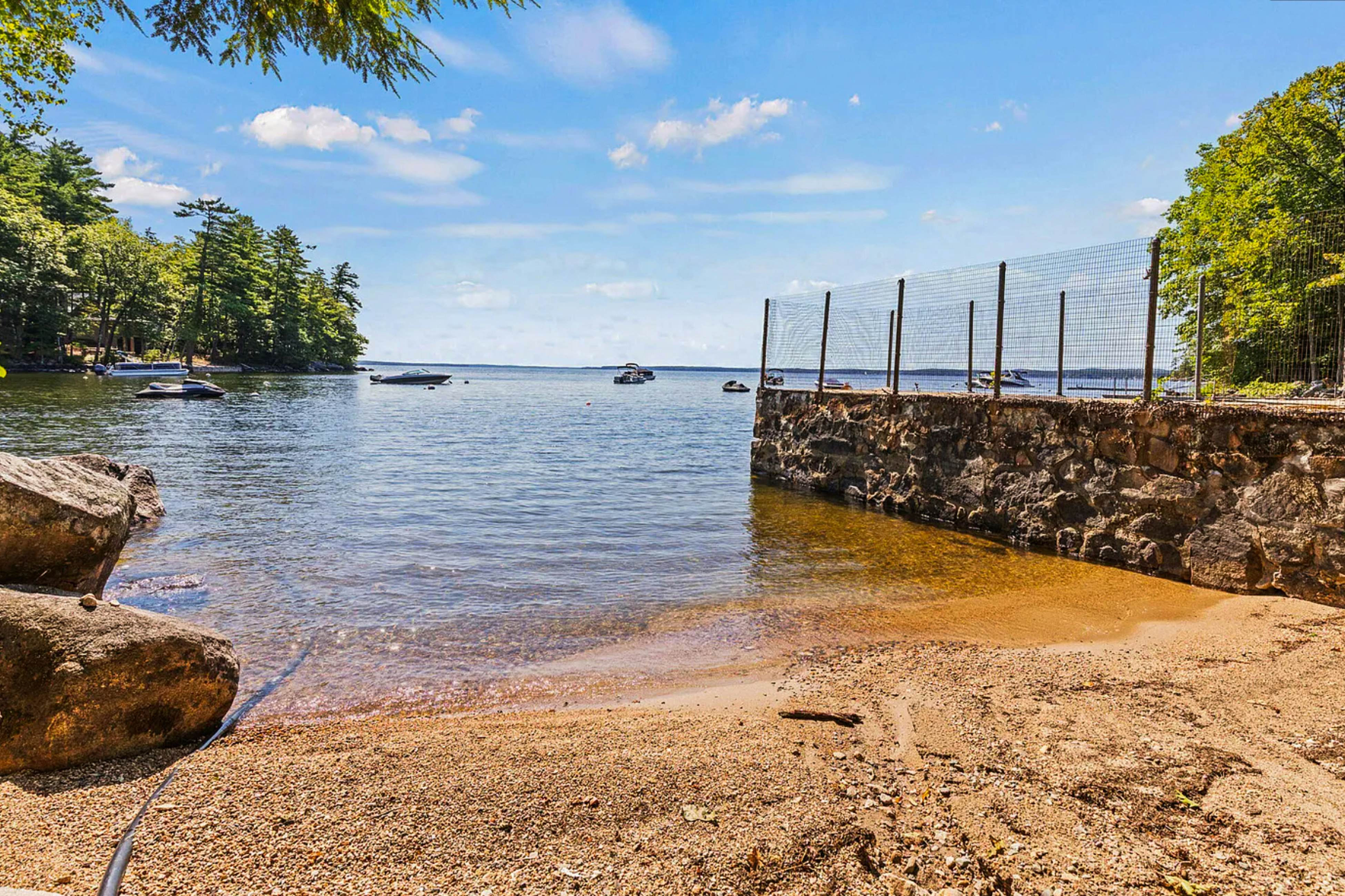 Sebago Shores Cottage