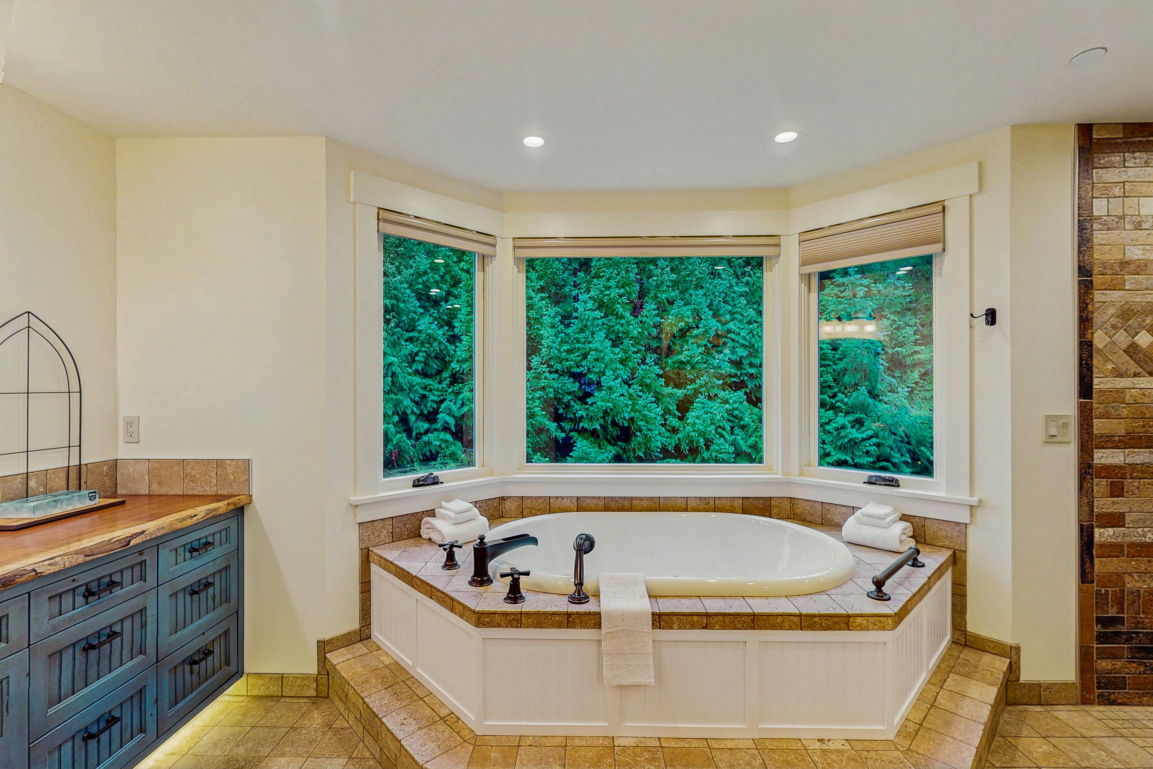 Hidden Cove Hideaway 