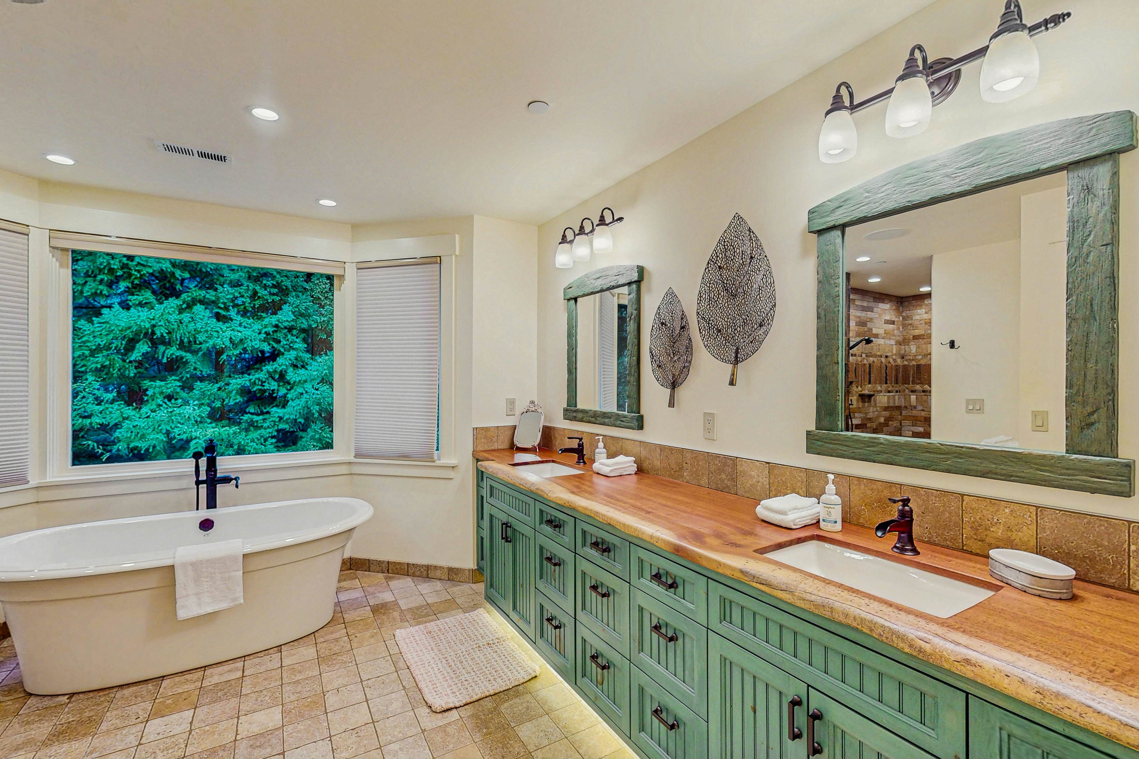 Hidden Cove Hideaway 