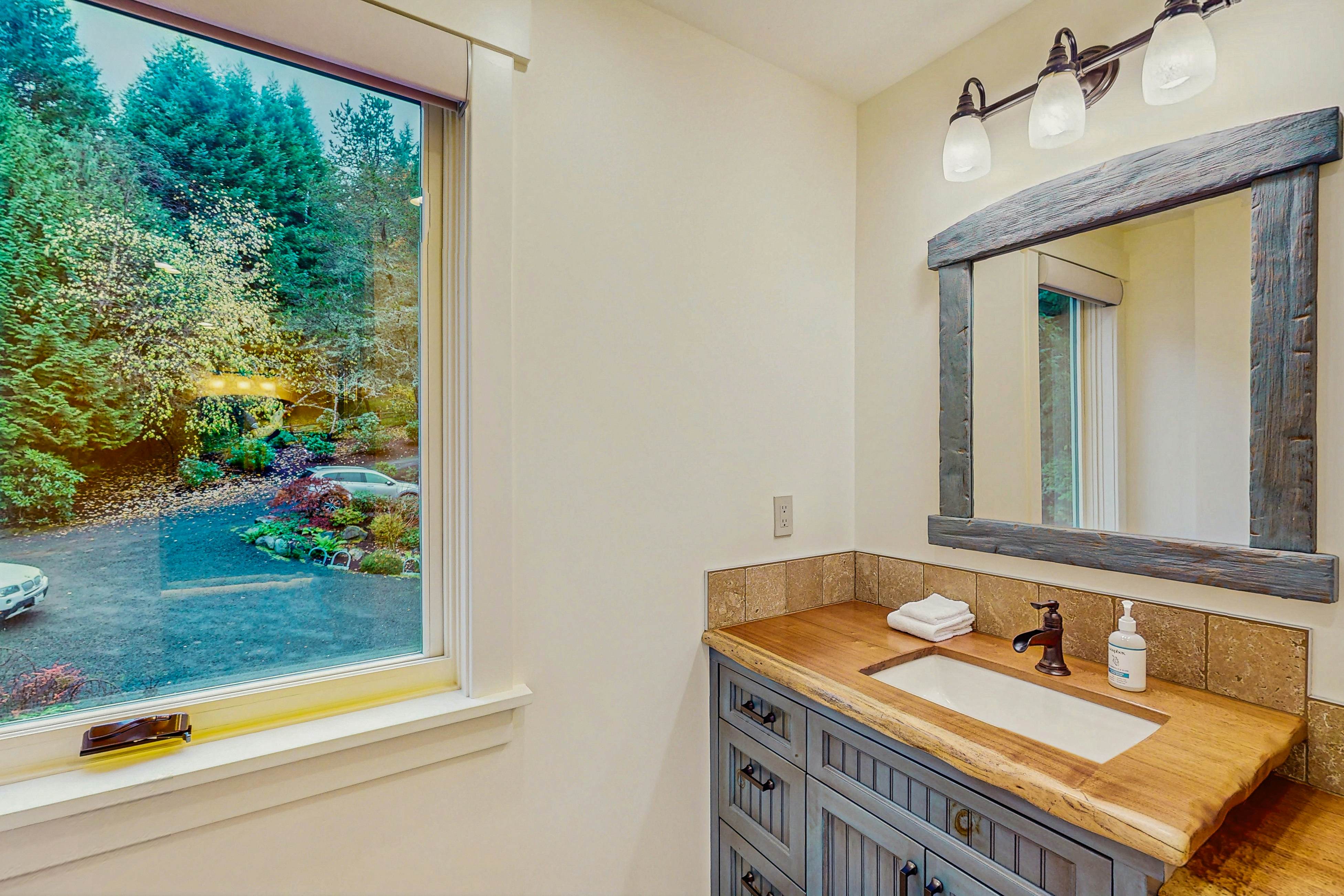 Hidden Cove Hideaway 