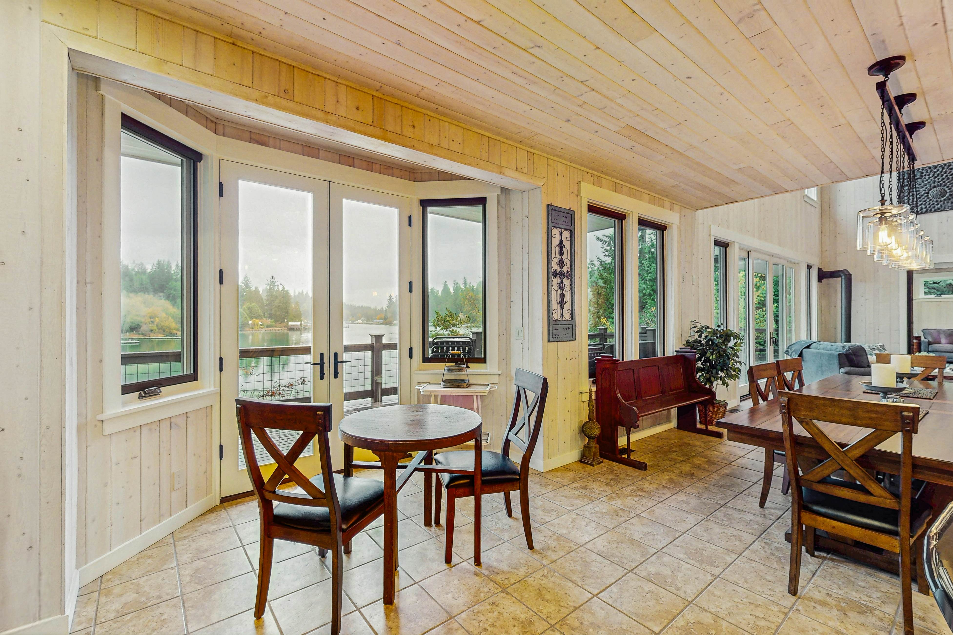 Hidden Cove Hideaway 