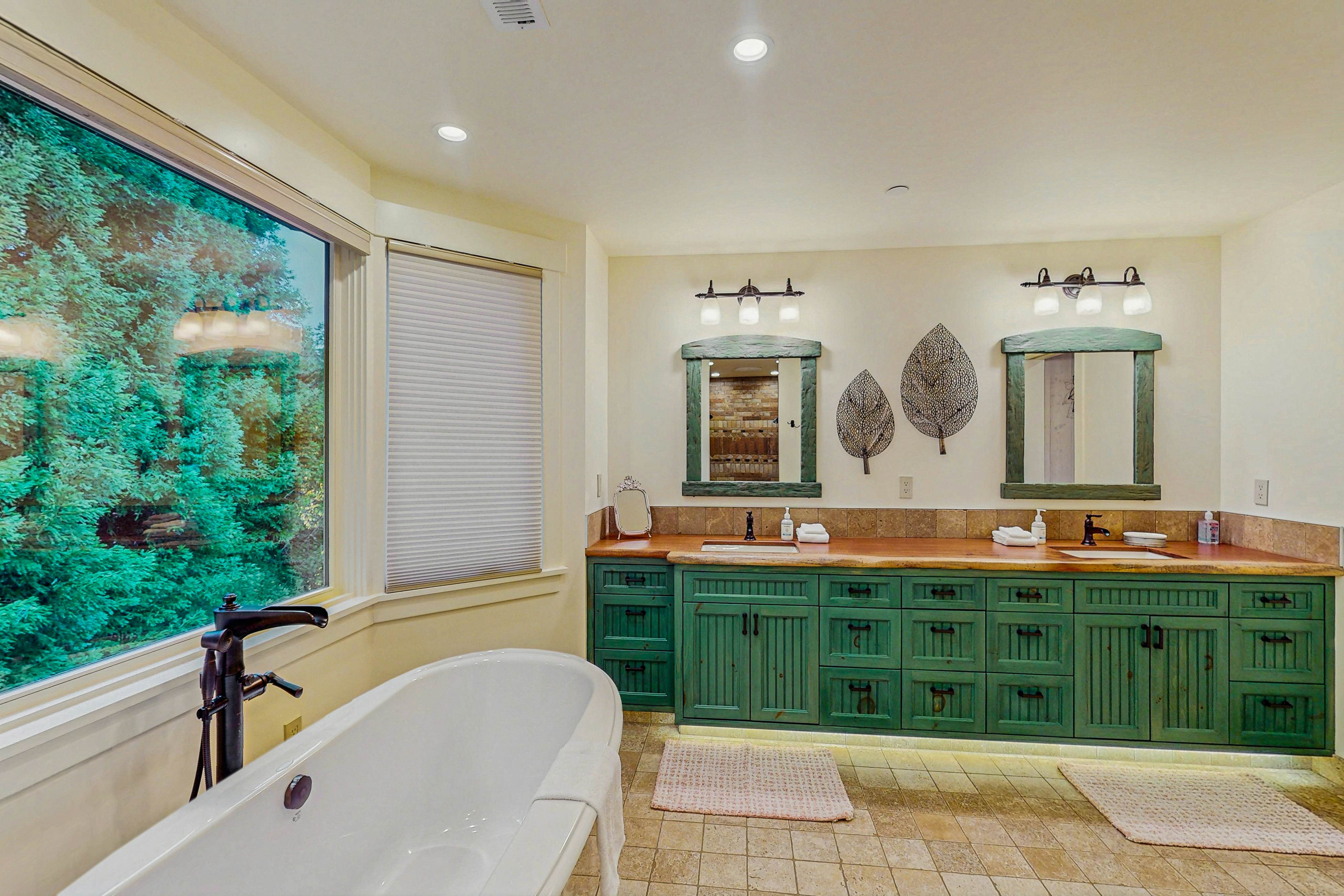 Hidden Cove Hideaway 