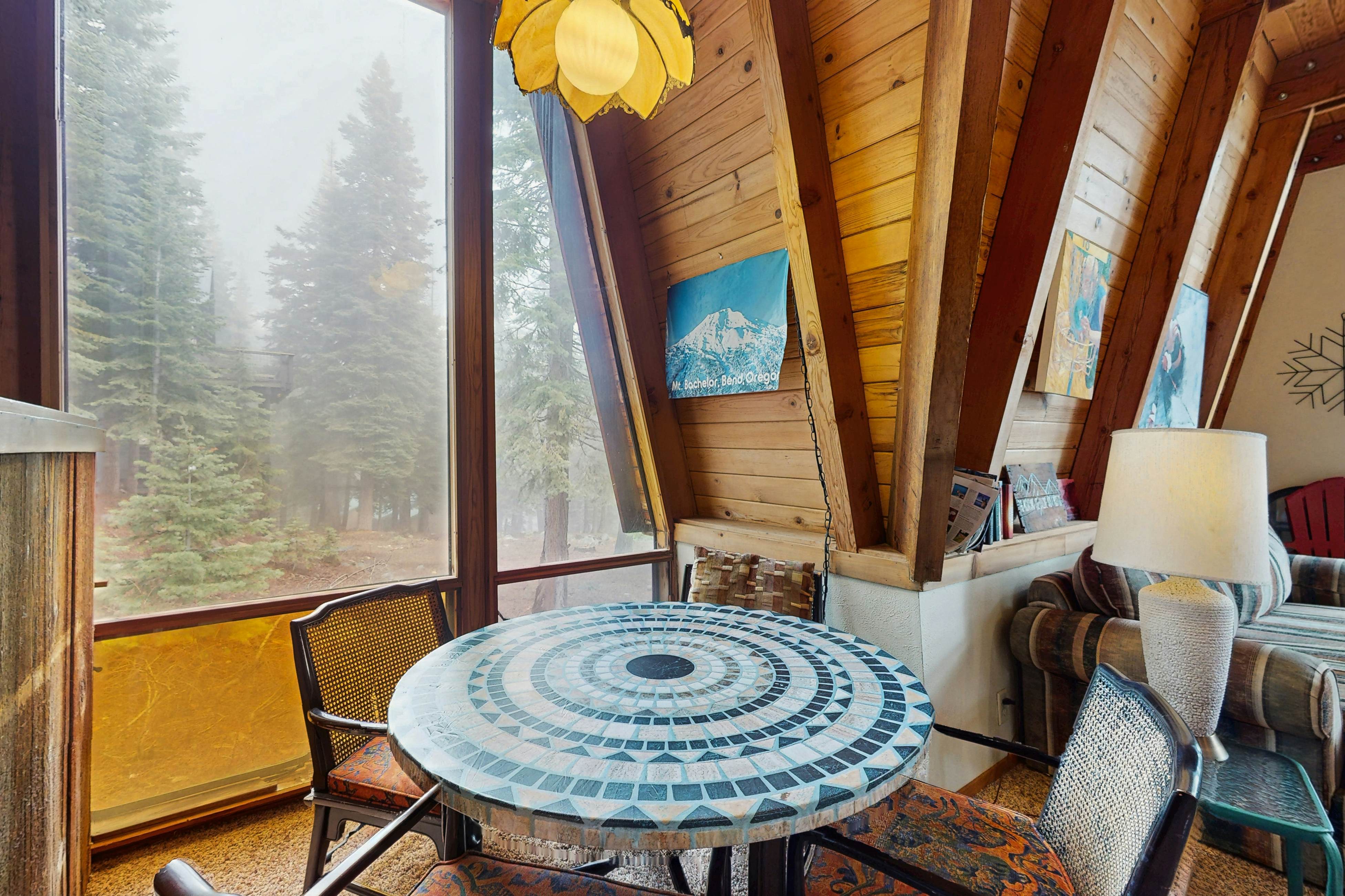 Retro Family Gathering Home in Tahoe Donner