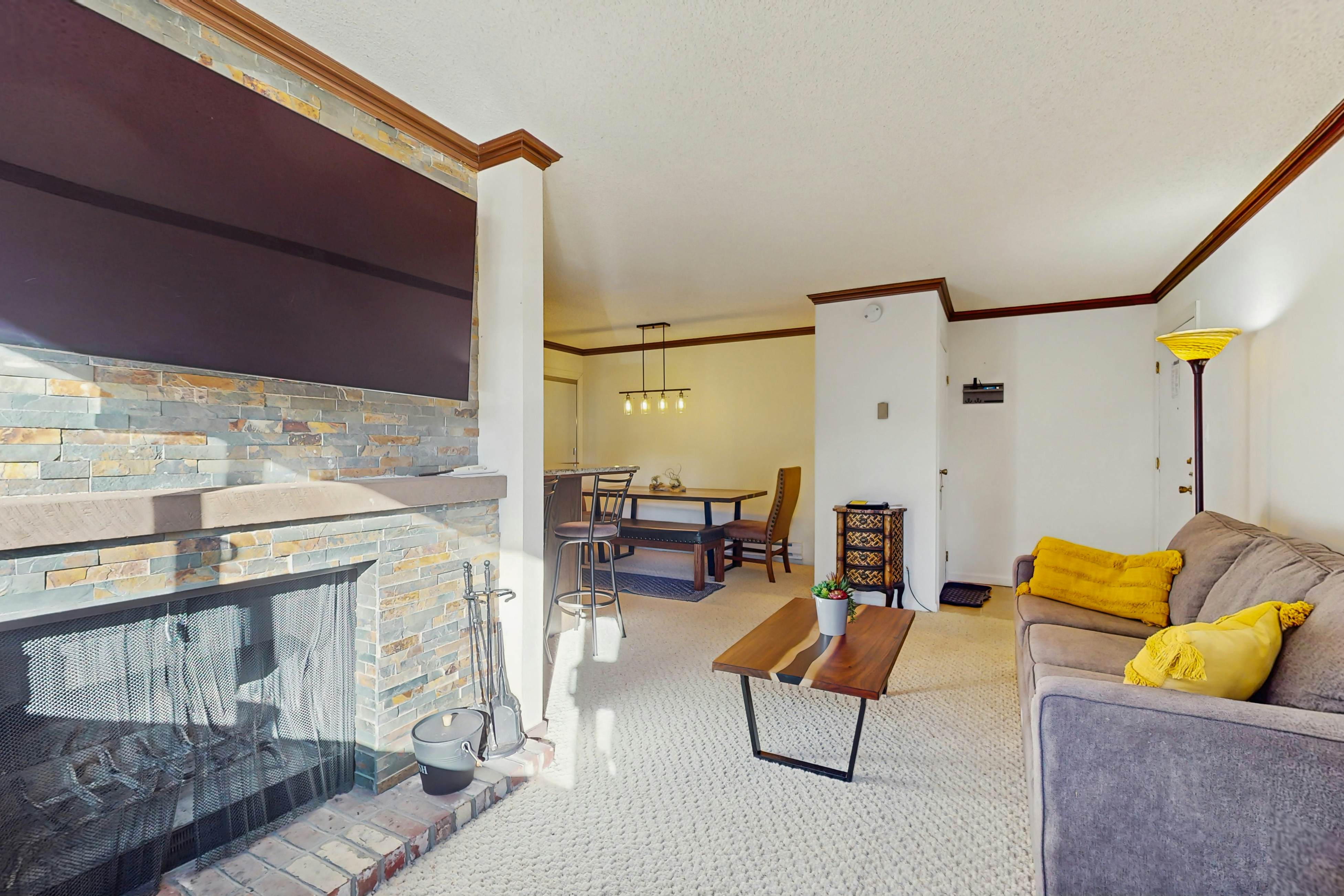 Summit & Shore Chalet 