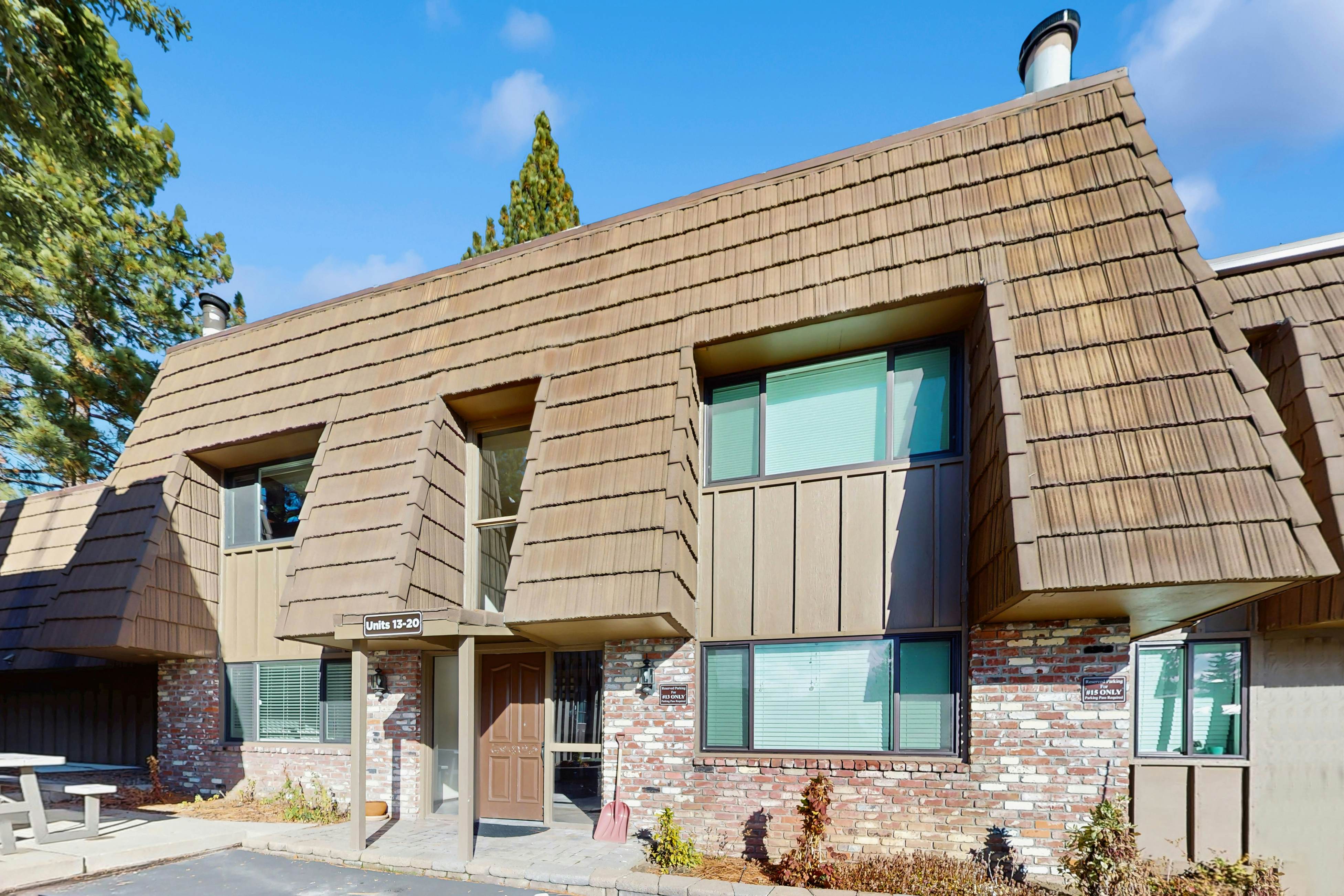 Summit & Shore Chalet 